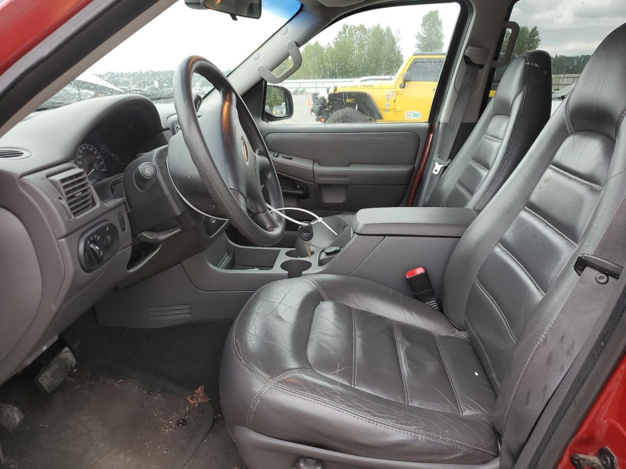 1FMDU73W02ZB74210 2002 Ford Explorer Xlt