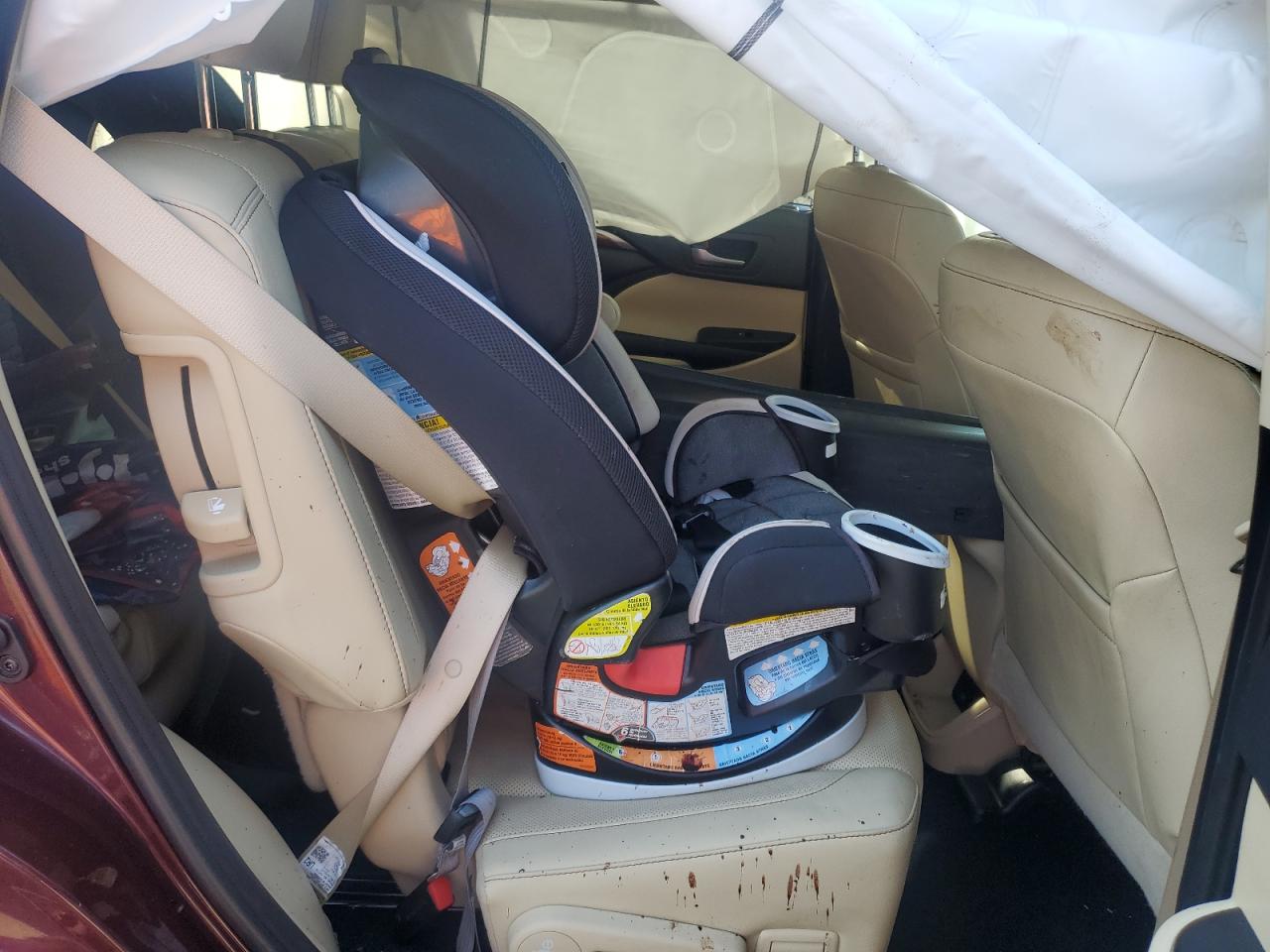 5TDDZRFH1KS973168 2019 Toyota Highlander Limited