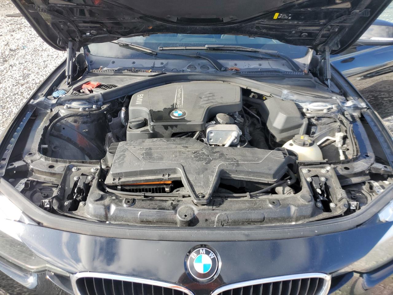 WBA8E1G31HNU16354 2017 BMW 320 I