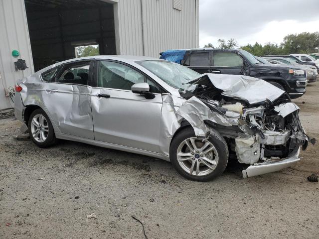 VIN 3FA6P0HD2JR224066 2018 Ford Fusion, SE no.4