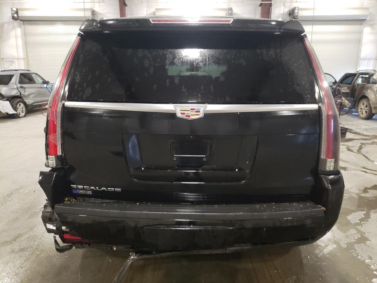 1GYS4BKJ4JR109468 2018 Cadillac Escalade Luxury