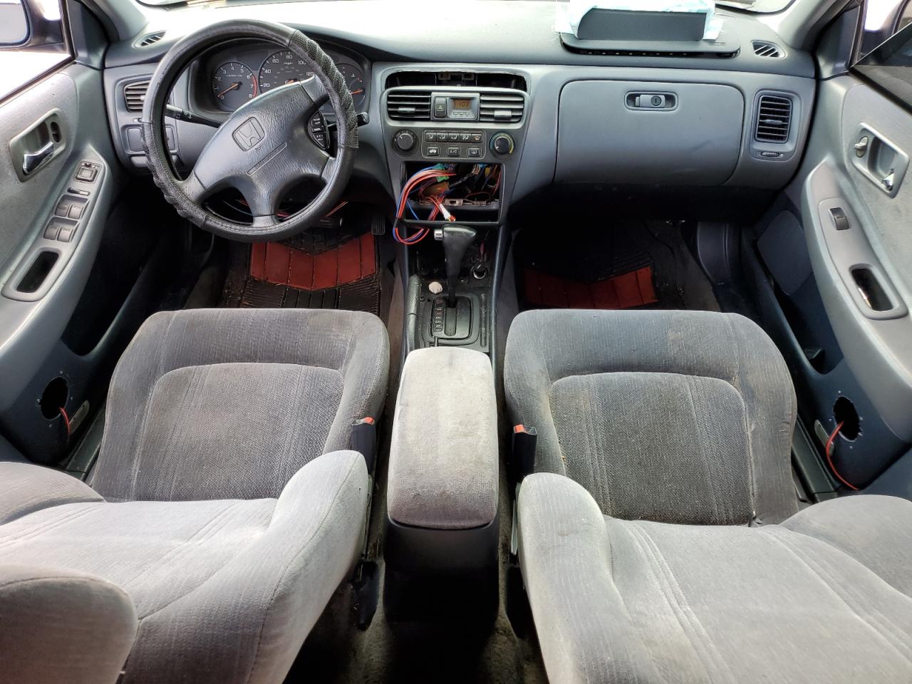 1HGCG5640YA104611 2000 Honda Accord Lx