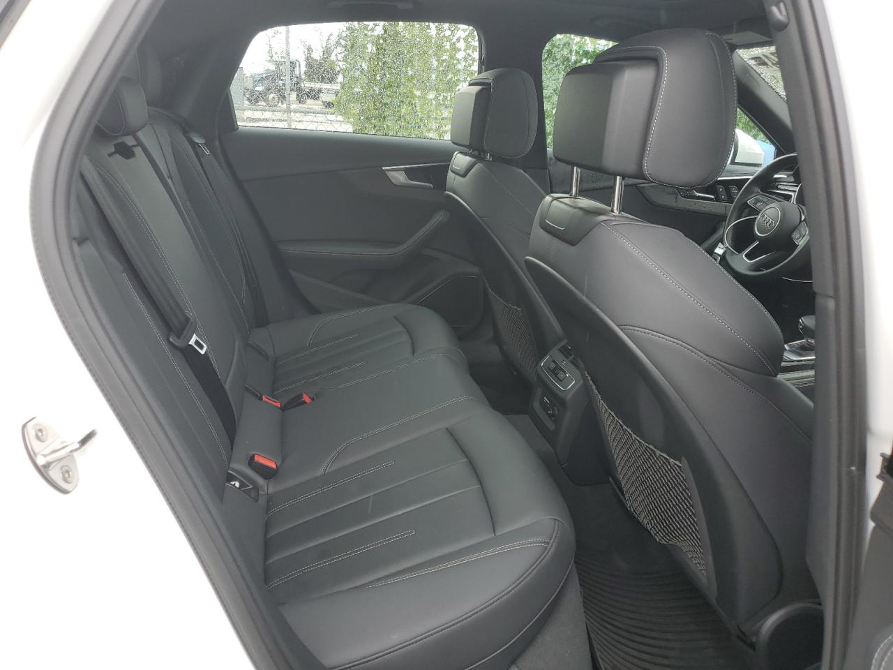 WAUEAAF49NN008978 2022 Audi A4 Premium Plus 45