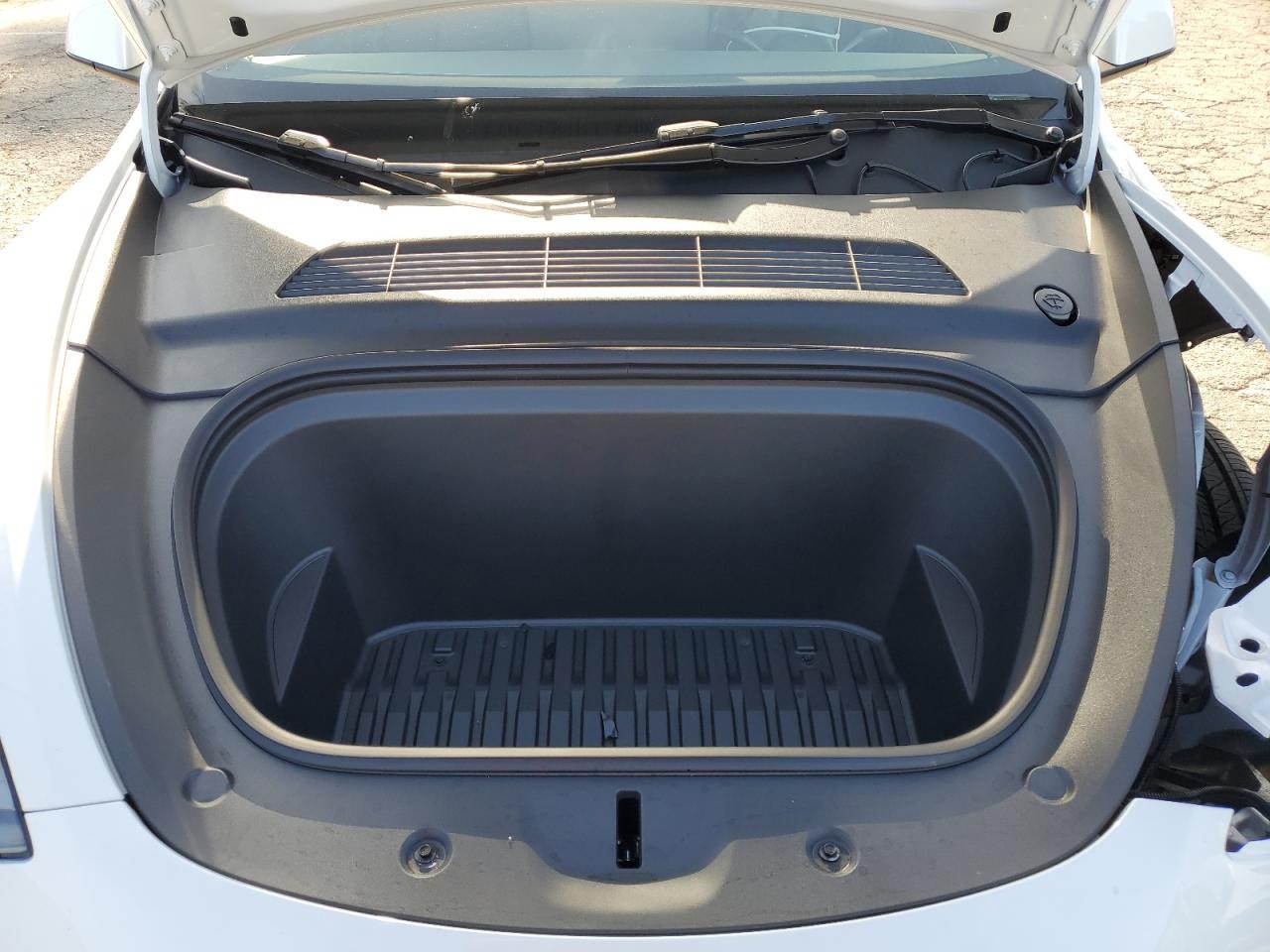 7SAYGDEE7RF079016 2024 Tesla Model Y