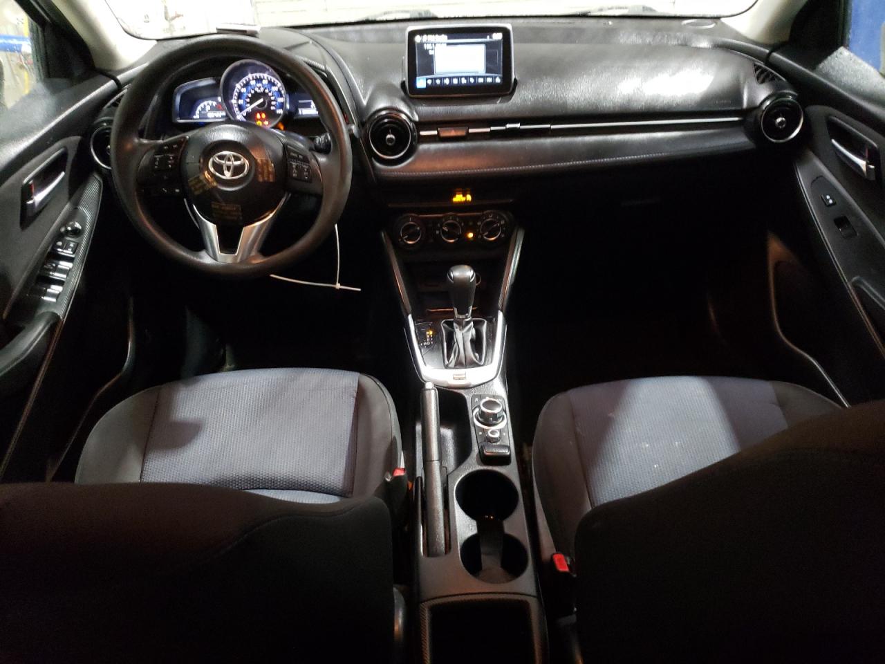 3MYDLBYV5HY189087 2017 Toyota Yaris Ia