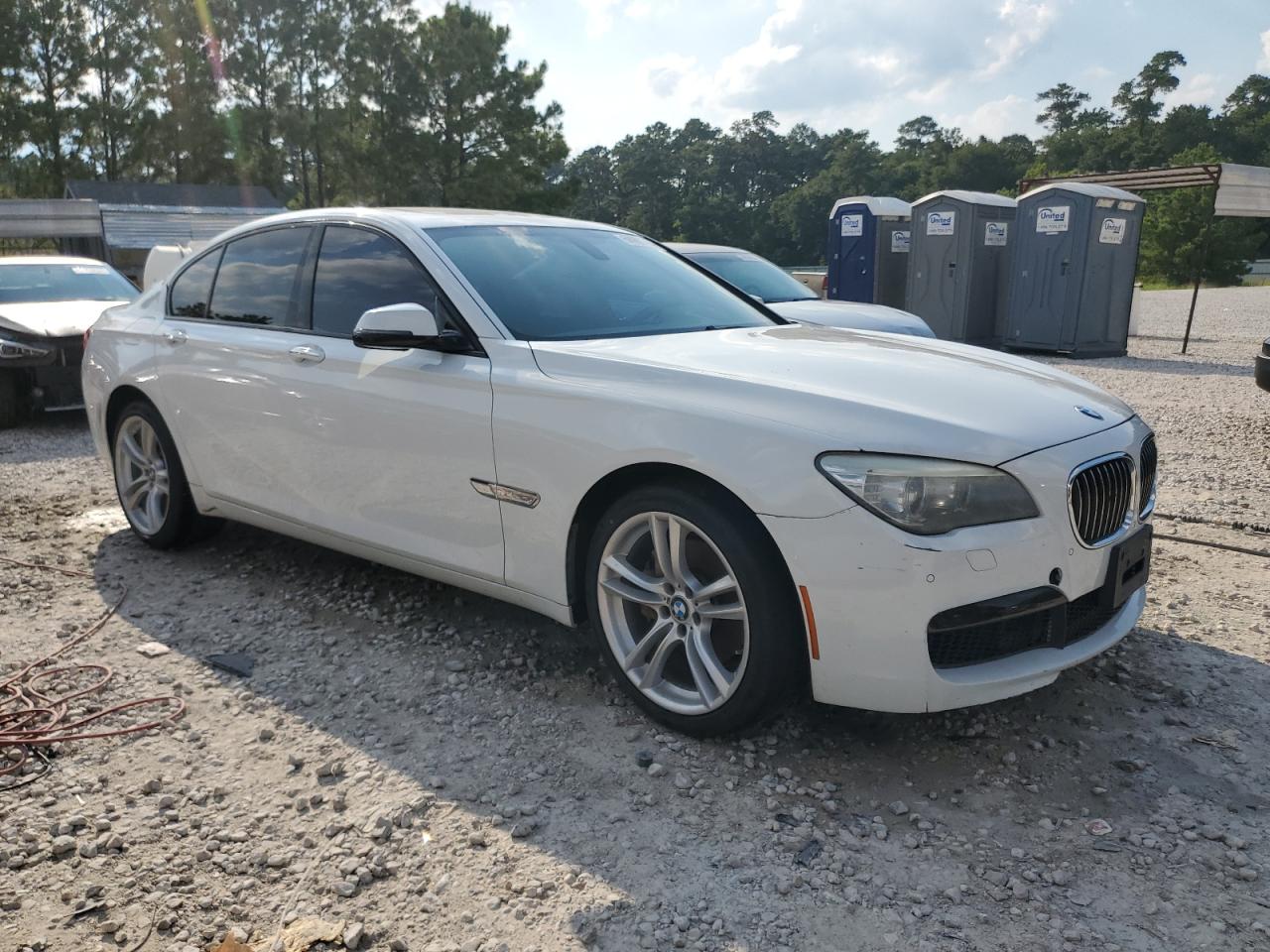 2014 BMW 740 I vin: WBAYA6C59ED144038