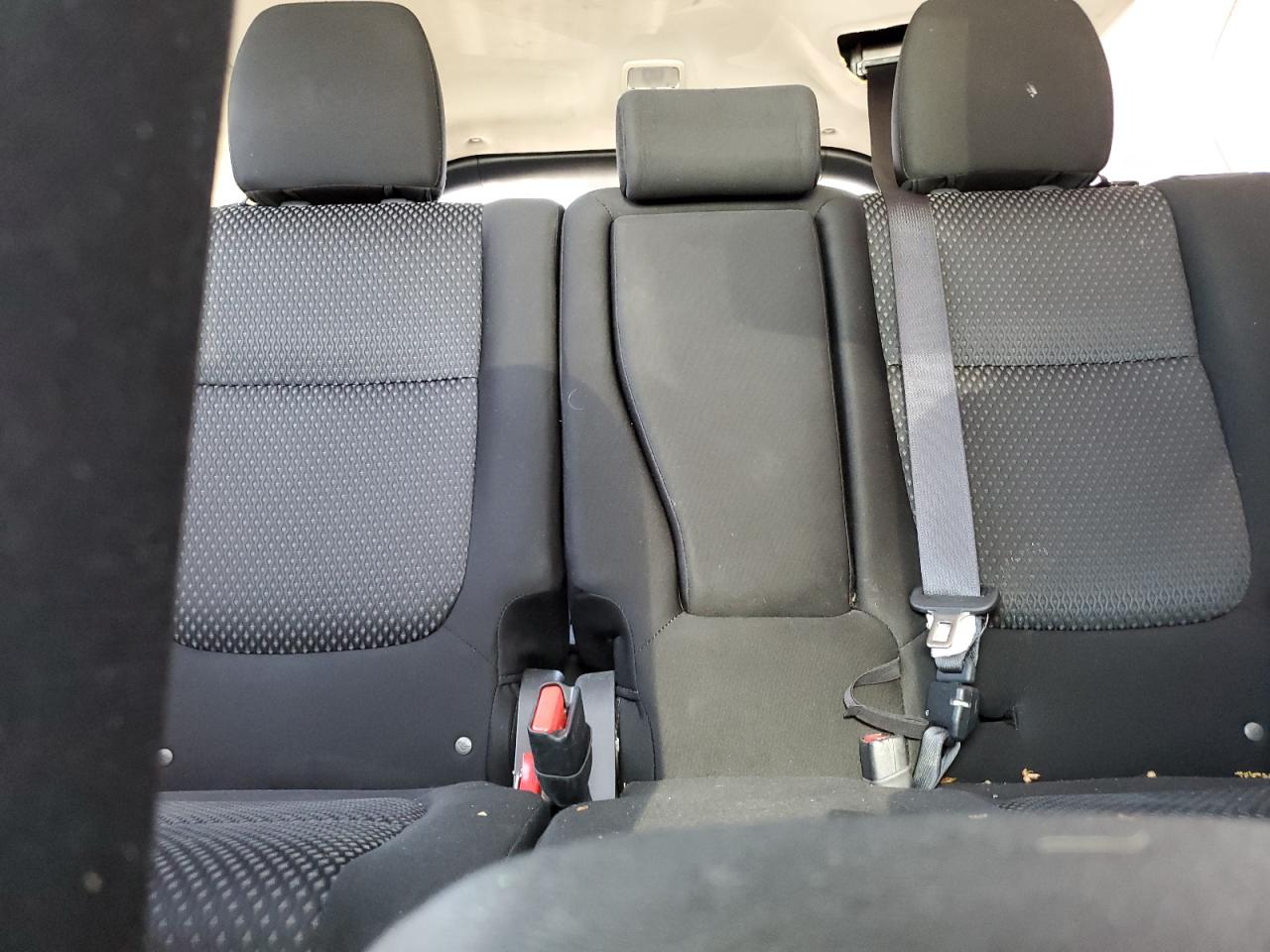 JA4AD3A33HZ028119 2017 Mitsubishi Outlander Se