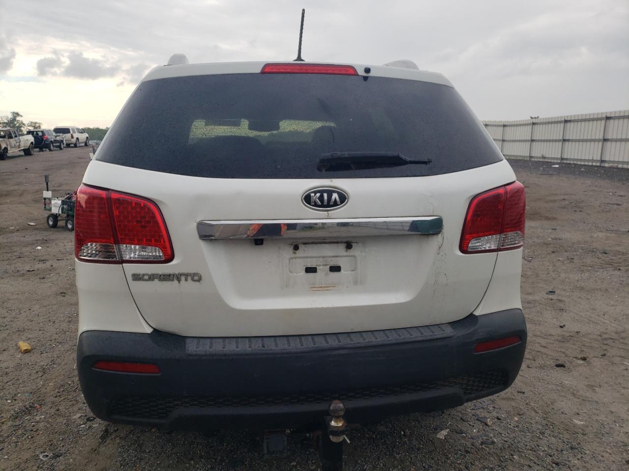 5XYKT4A24CG267633 2012 Kia Sorento Base