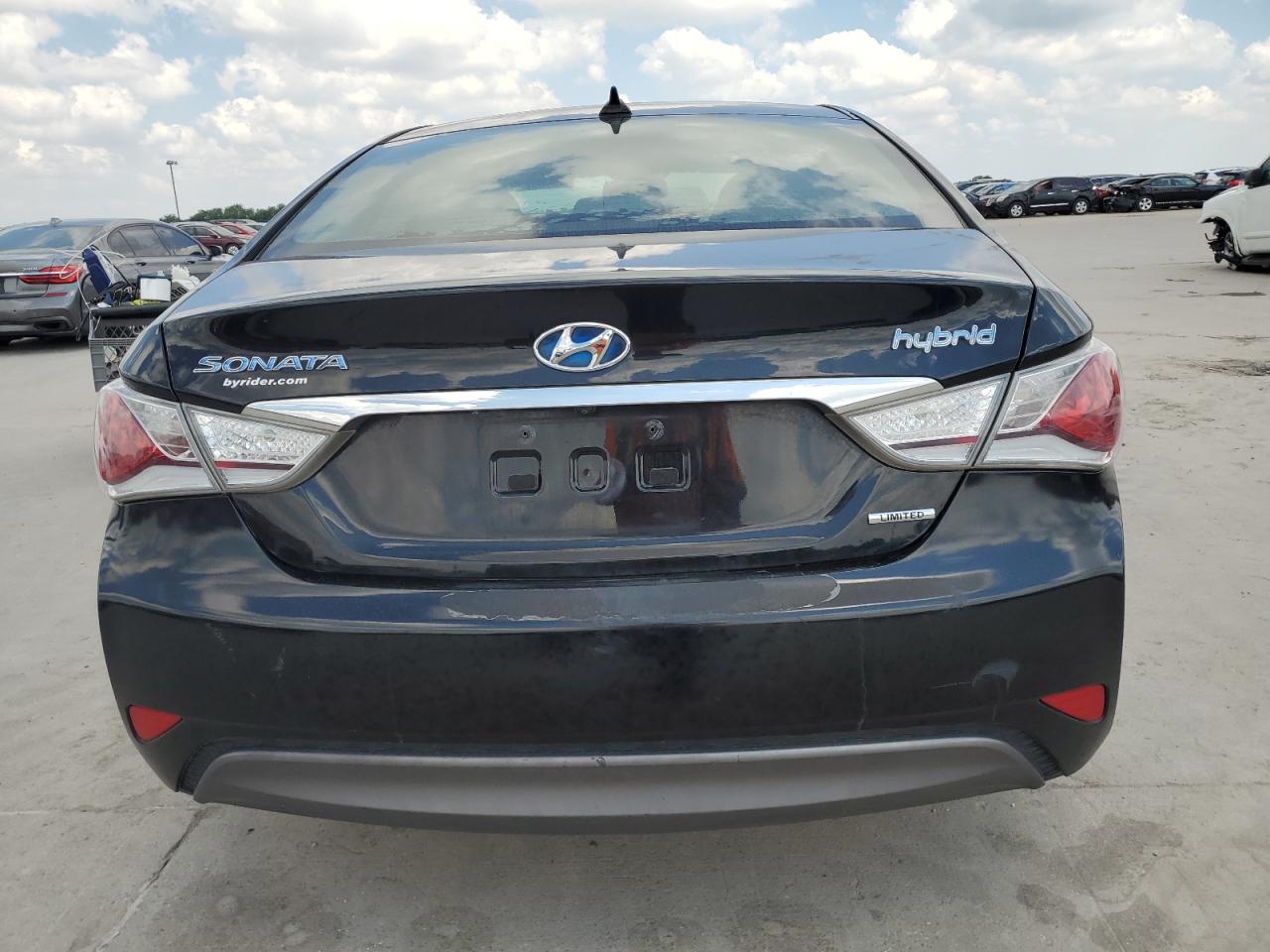 2013 Hyundai Sonata Hybrid vin: KMHEC4A49DA091819