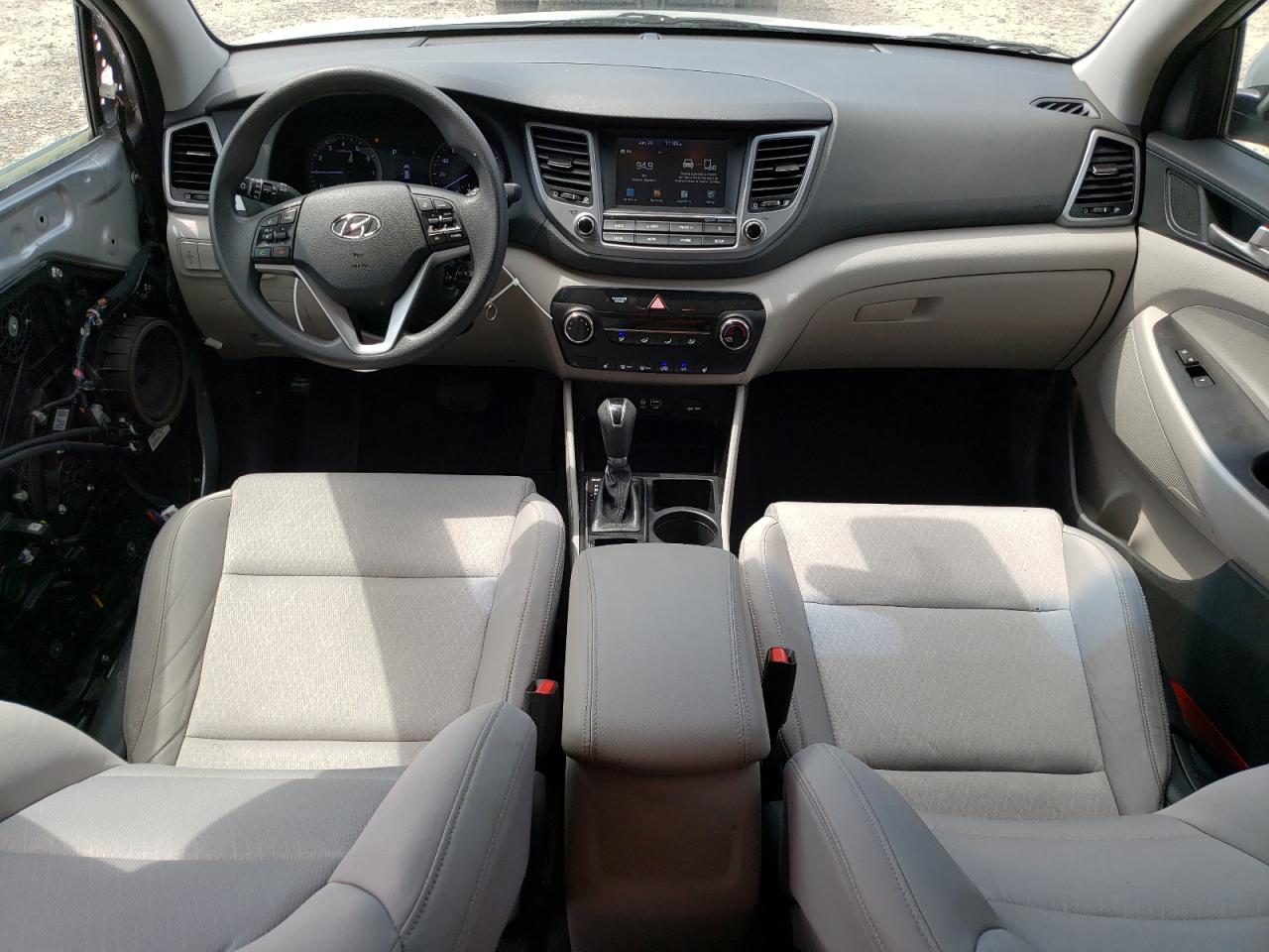 KM8J3CA43JU798661 2018 Hyundai Tucson Sel