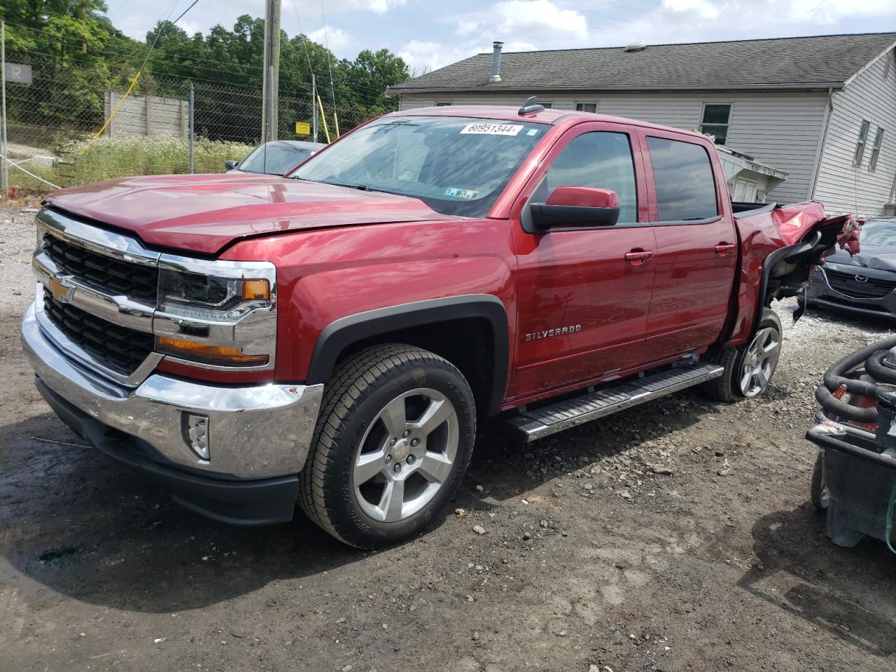 3GCUKREC2JG635401 2018 Chevrolet Silverado K1500 Lt