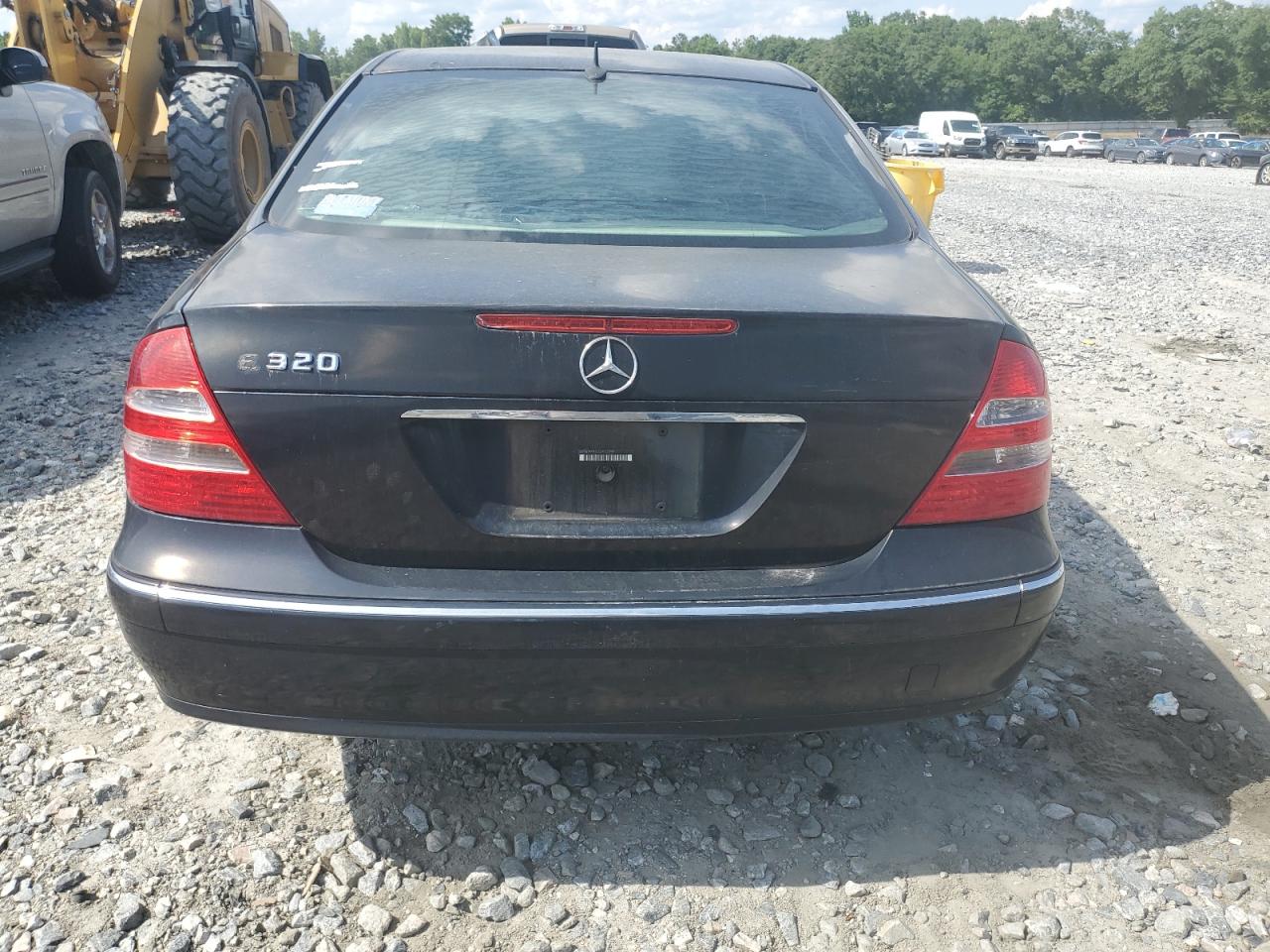 WDBUF65J14A582855 2004 Mercedes-Benz E 320