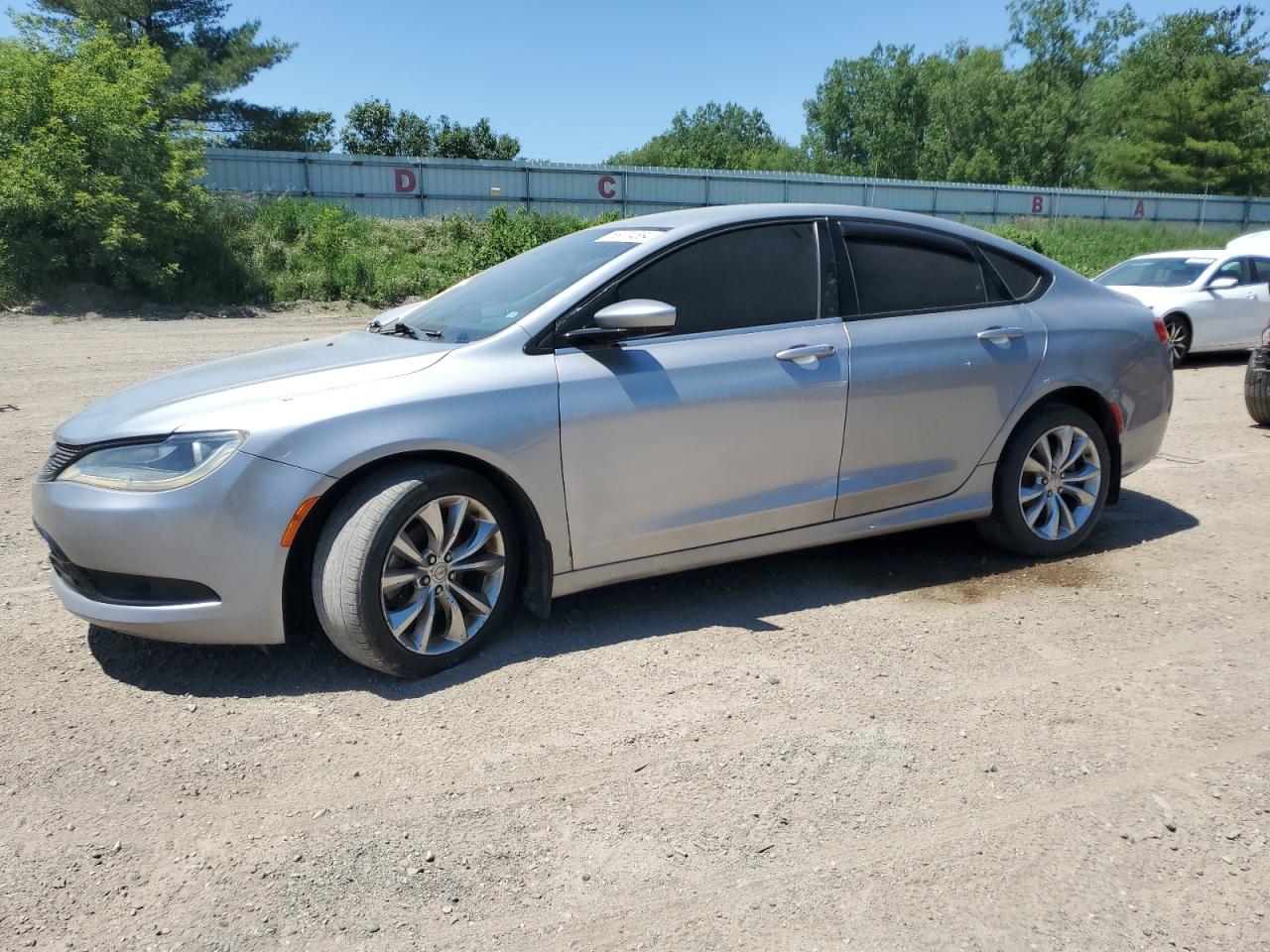 2015 Chrysler 200 S vin: 1C3CCCBB0FN637796