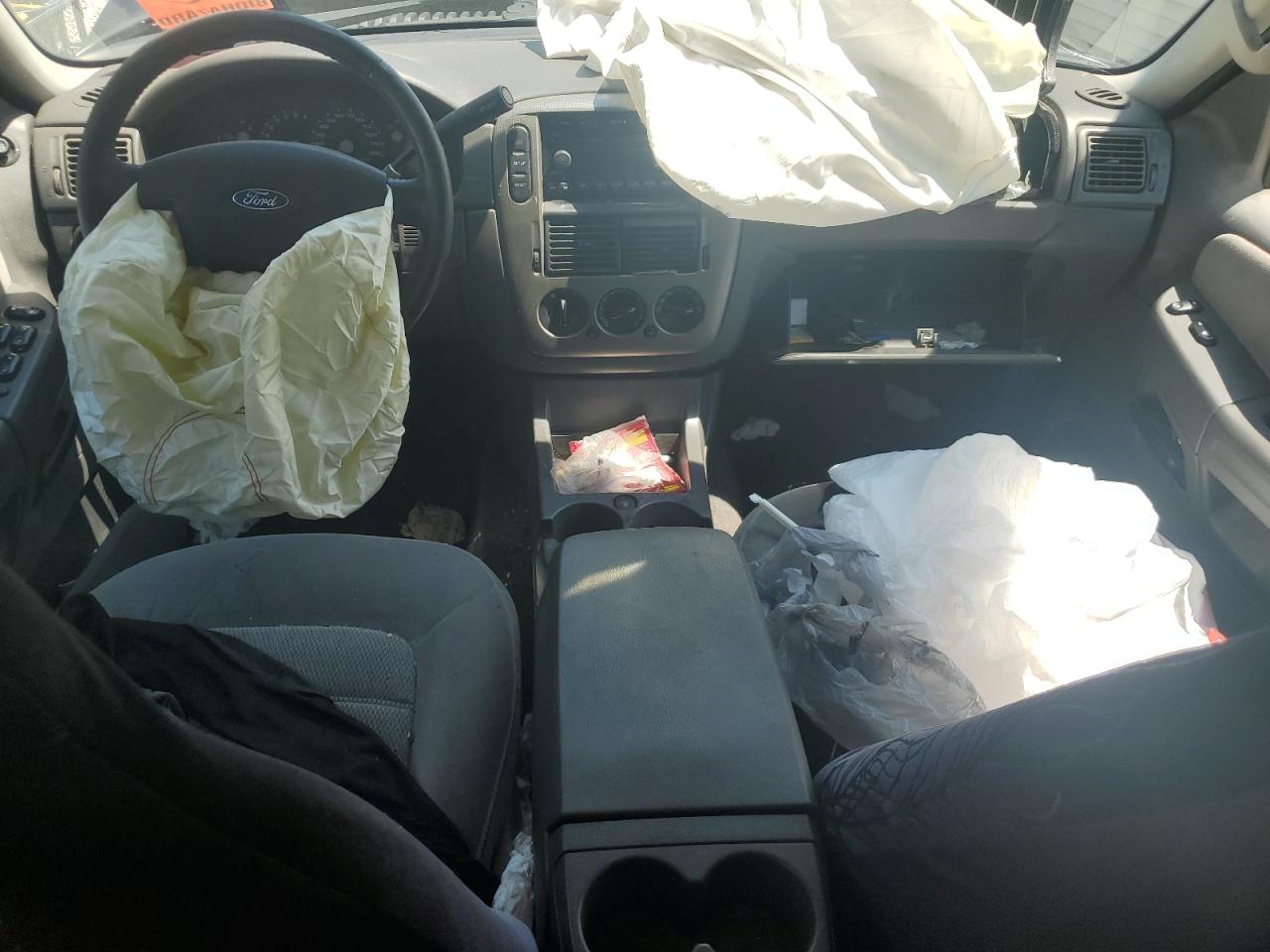 1FMZU73K85UC00024 2005 Ford Explorer Xlt