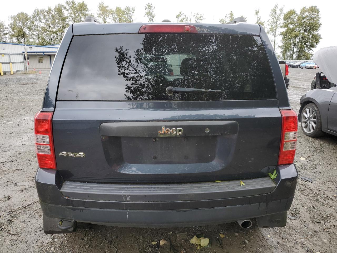 1C4NJRBB3ED688324 2014 Jeep Patriot Sport