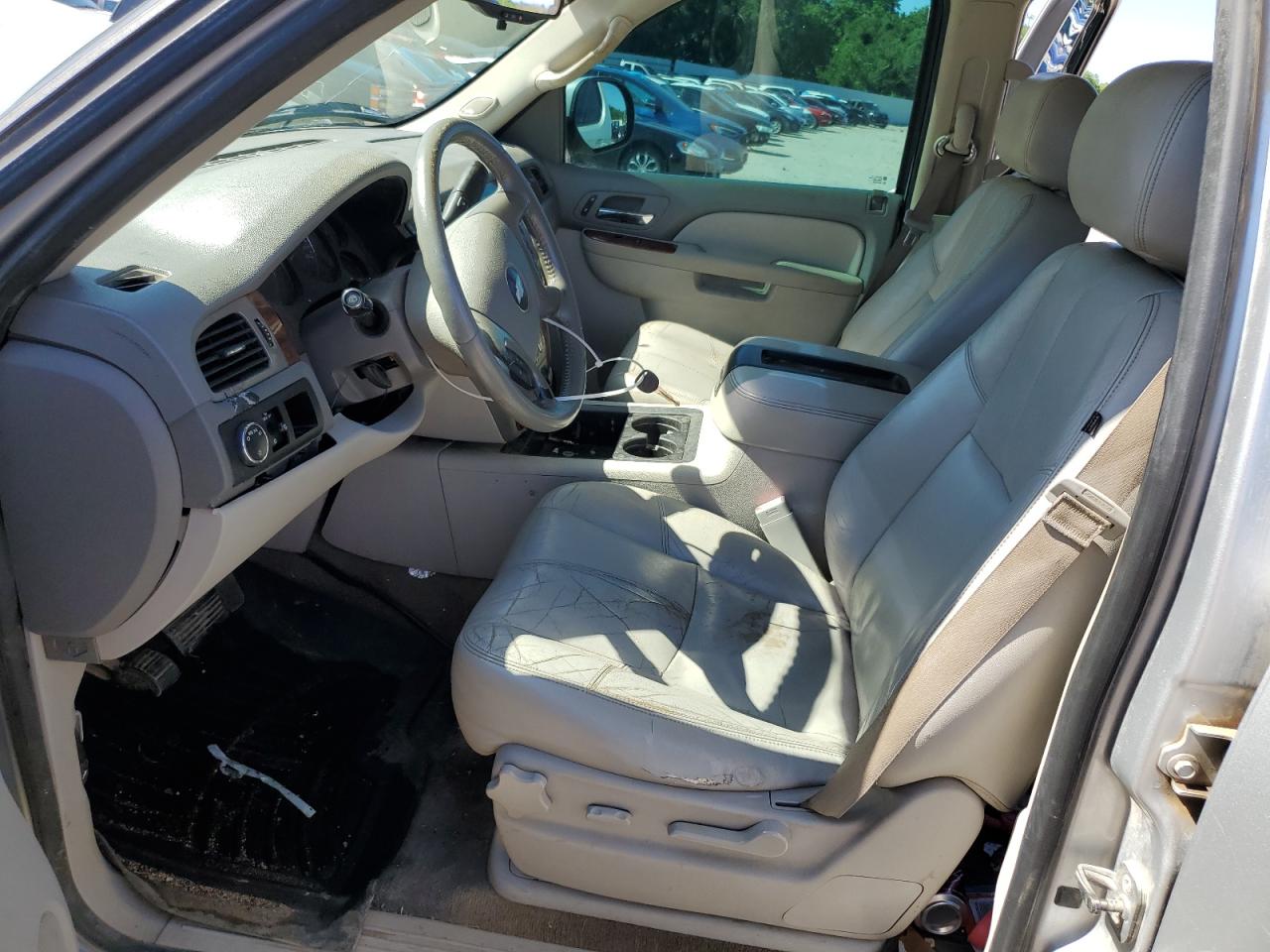 1GNSCBE0XDR159072 2013 Chevrolet Tahoe C1500 Lt