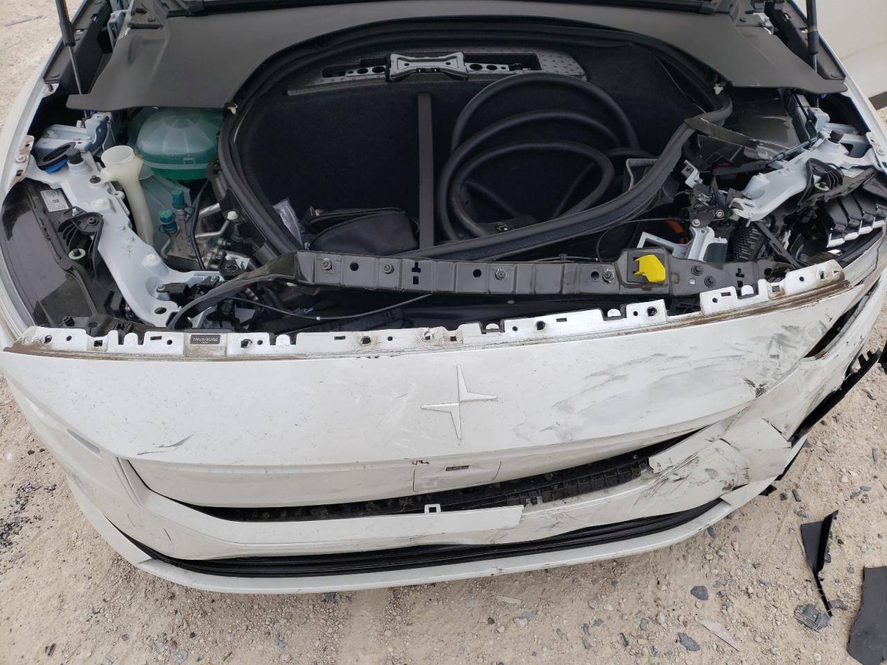 YSMFD3KA3RL211022 2024 Polestar 2