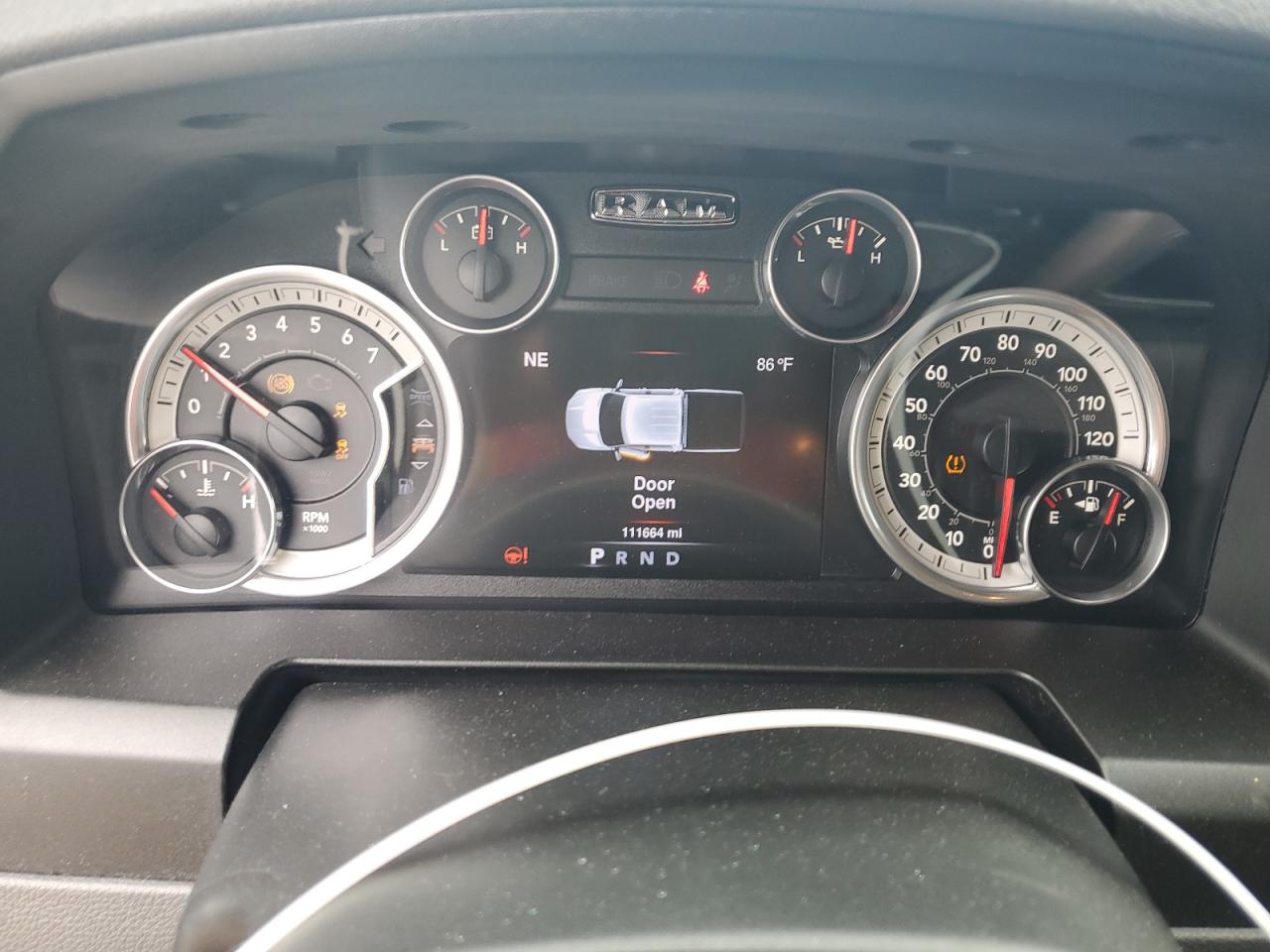 1C6RR6LG8GS421706 2016 Ram 1500 Slt