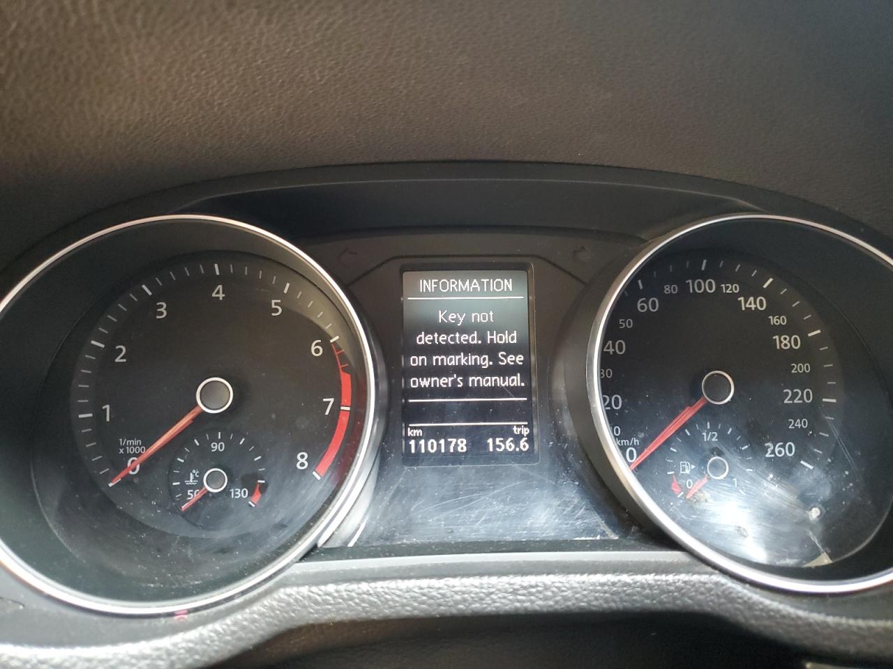 1VWBA7A38JC045871 2018 Volkswagen Passat Se