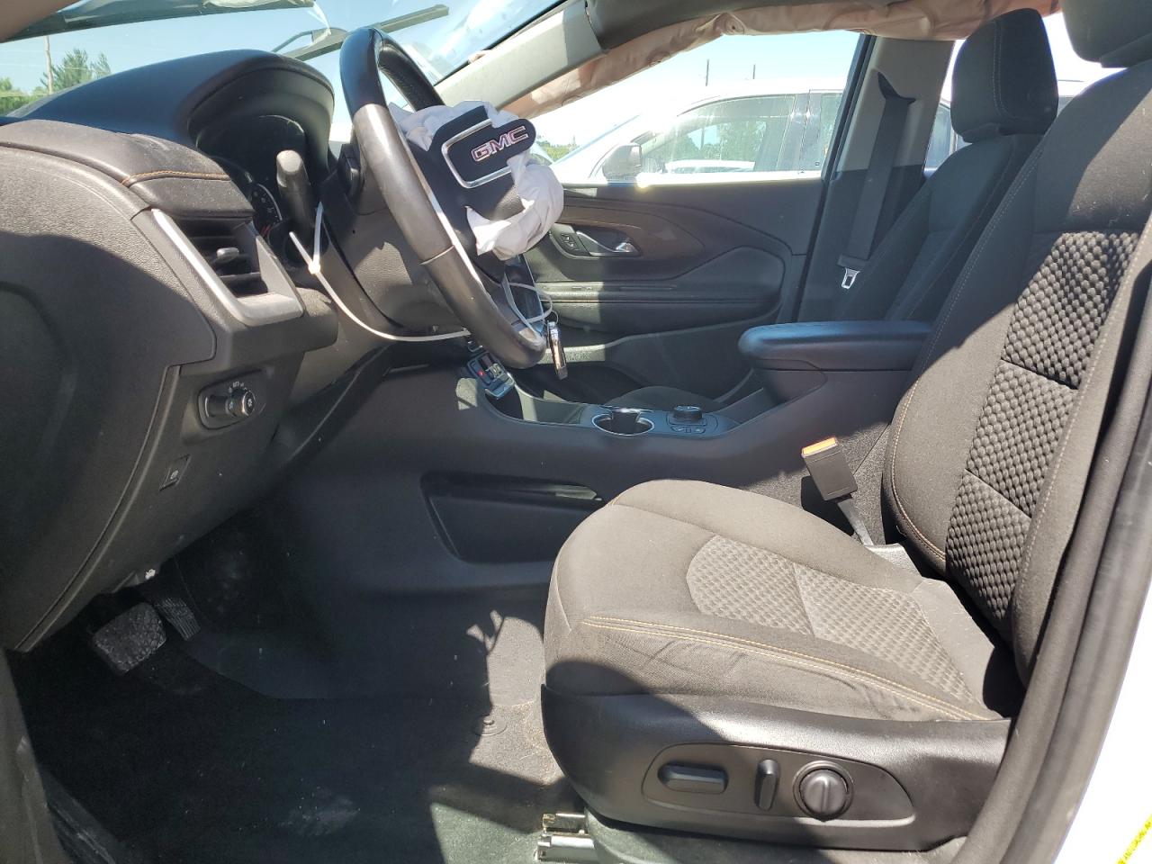 3GKALMEV1KL125977 2019 GMC Terrain Sle