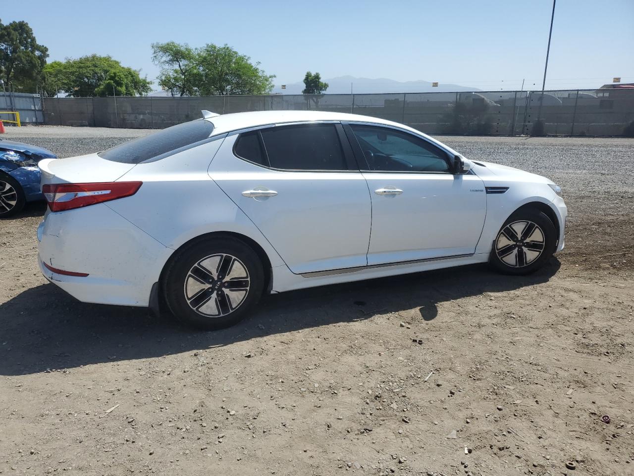 2013 Kia Optima Hybrid vin: KNAGM4AD1D5049127