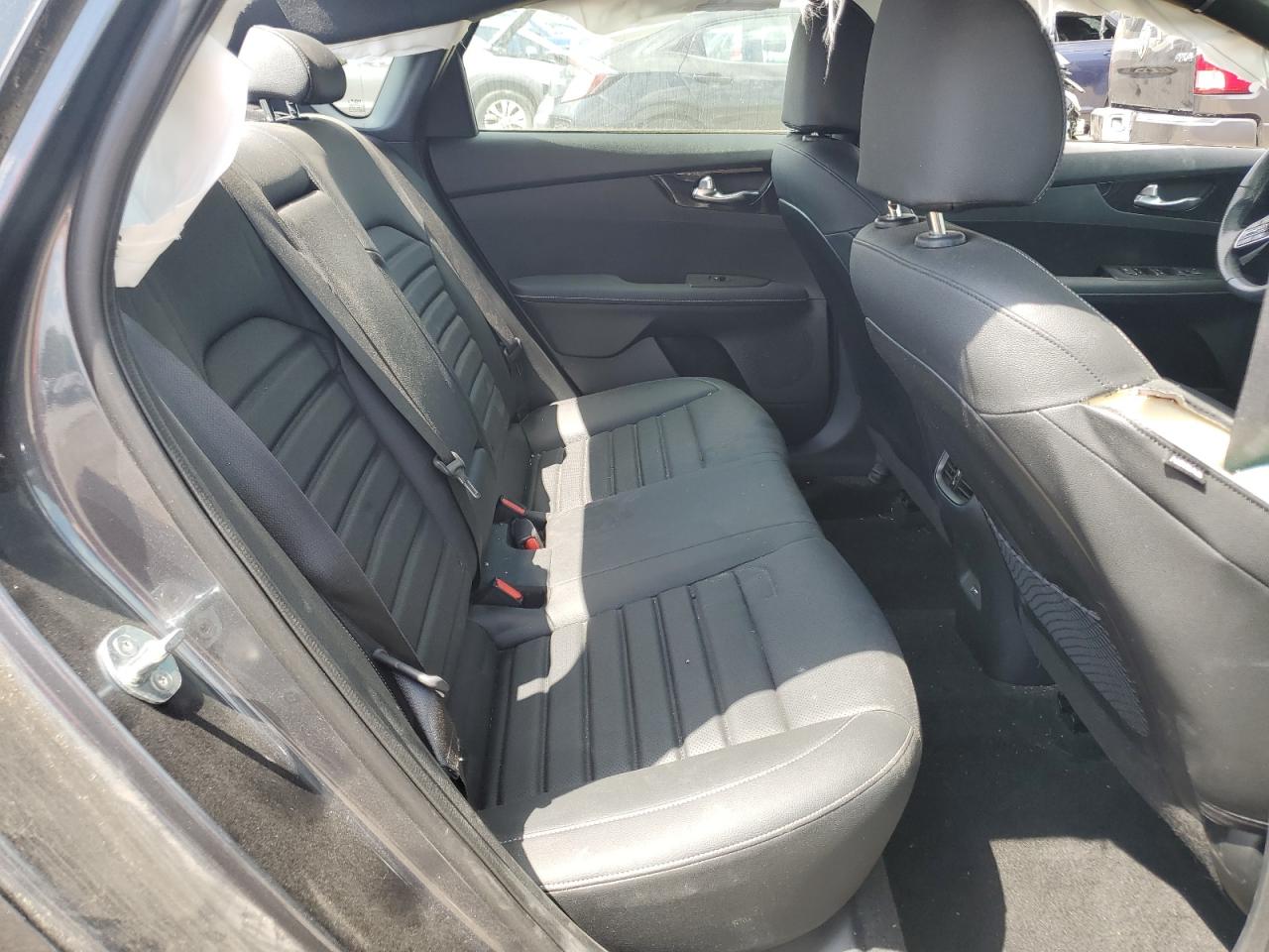 3KPF54AD5NE492964 2022 Kia Forte Gt Line