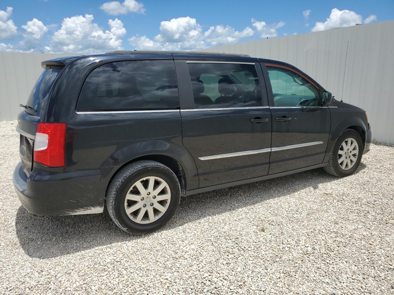 2016 Chrysler Town & Country Touring vin: 2C4RC1BG4GR147999