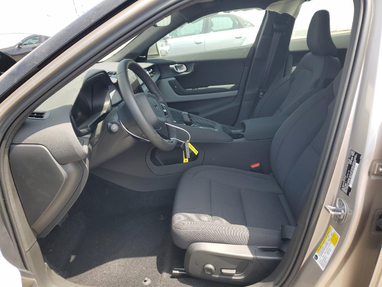 YSMFD3KA2RL217300 2024 Polestar 2