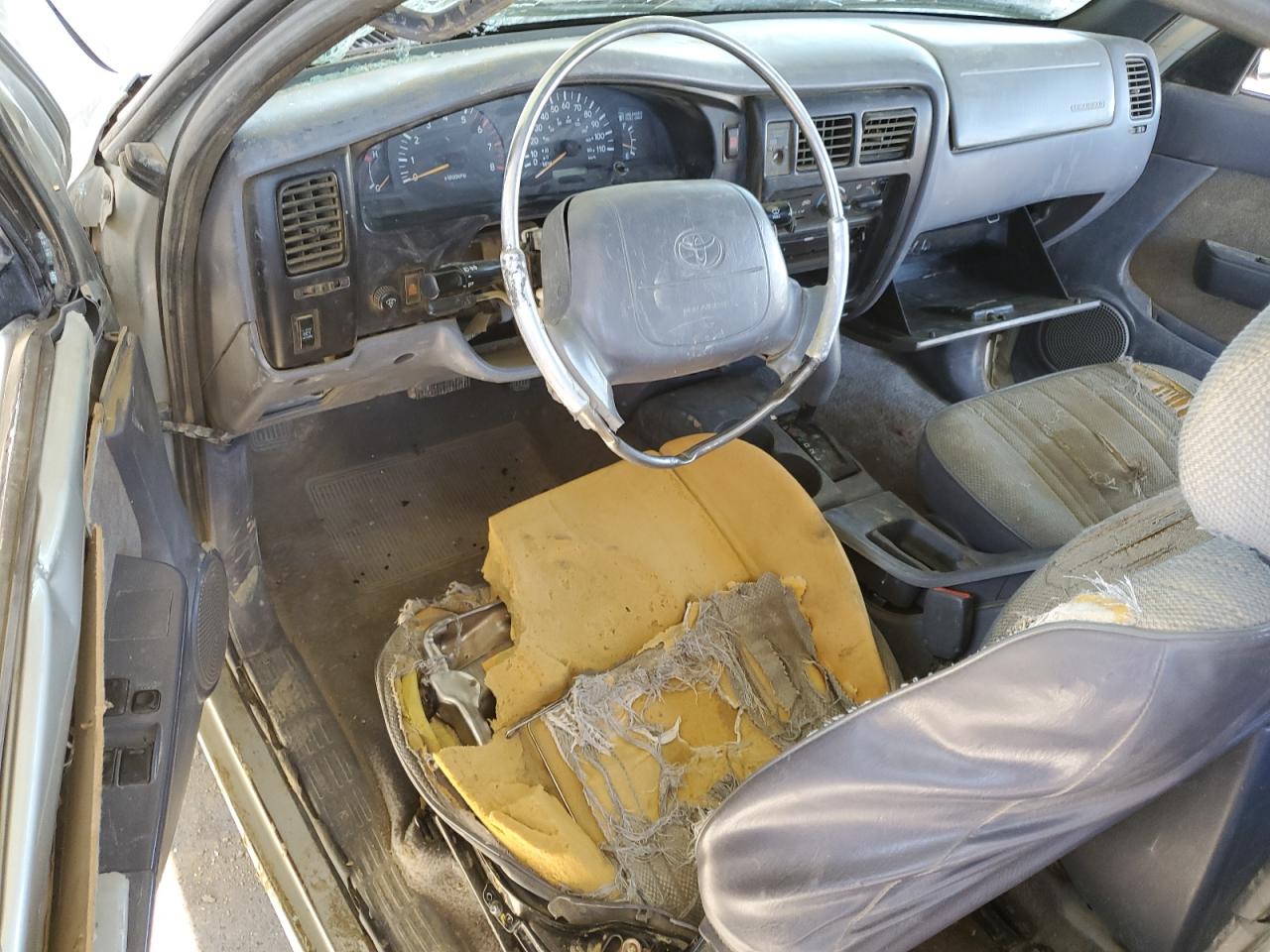 4TASN92N5YZ645317 2000 Toyota Tacoma Xtracab Prerunner