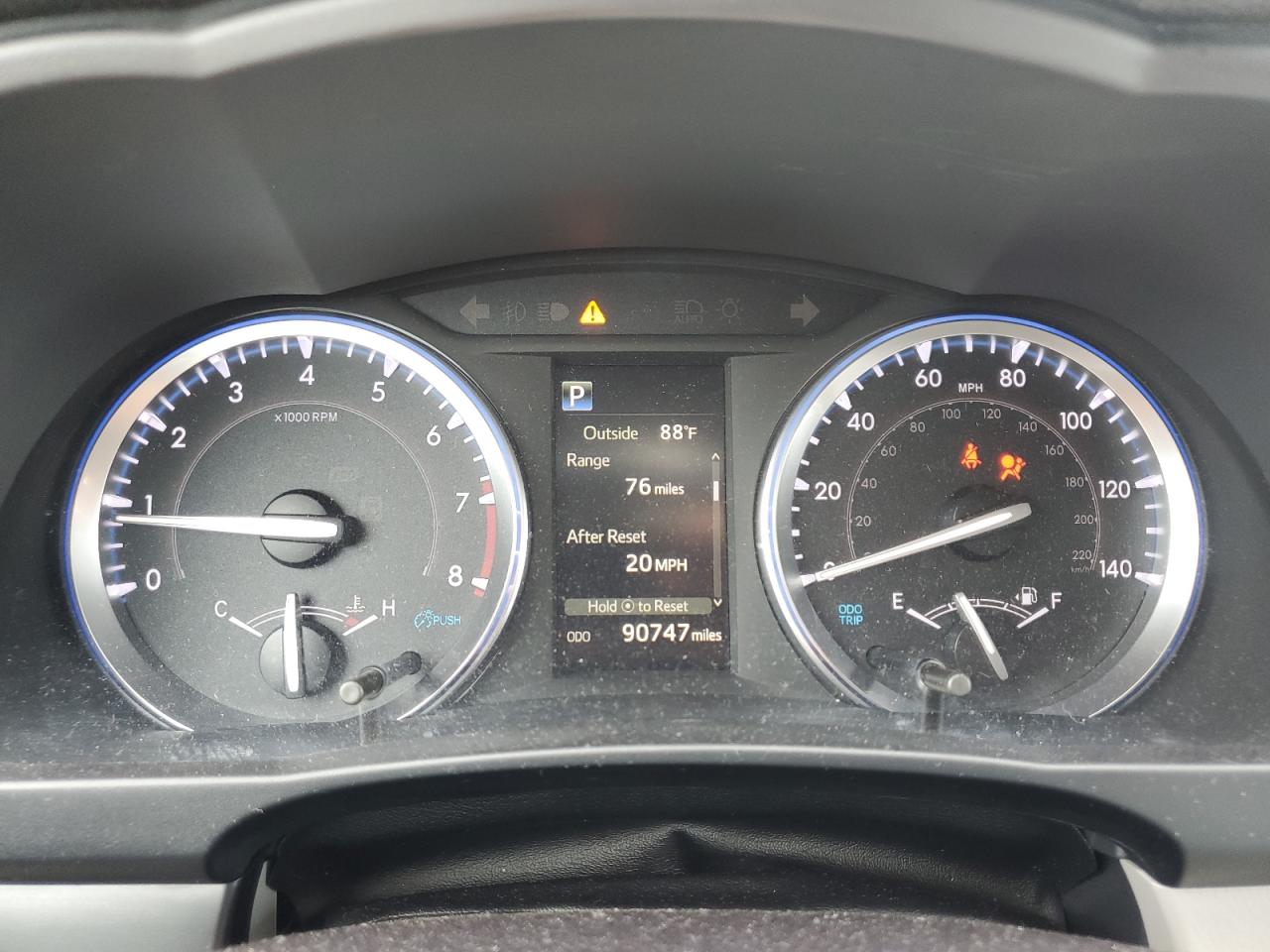 5TDJZRFH0KS609486 2019 Toyota Highlander Se