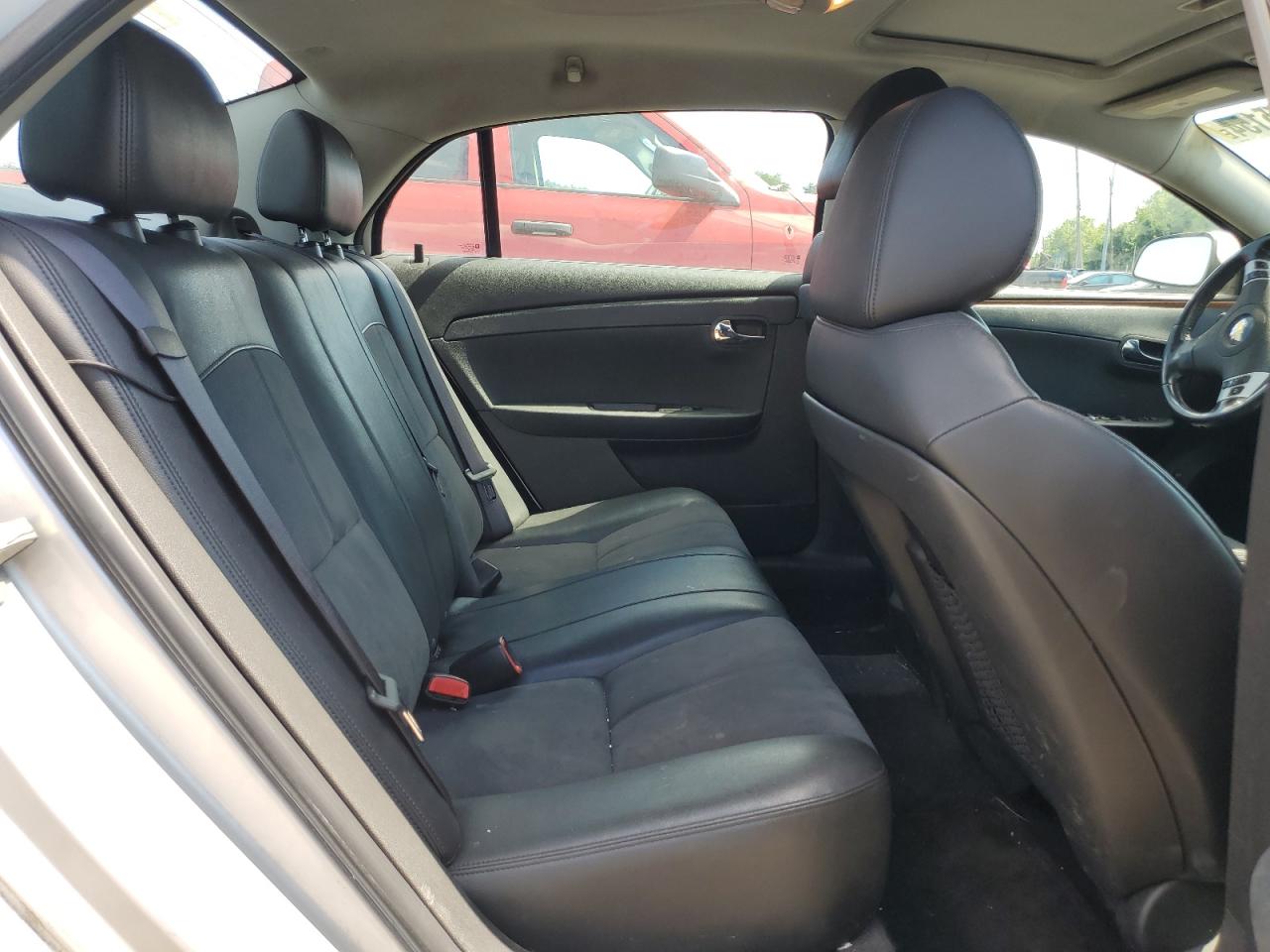 1G1ZD5E10BF208009 2011 Chevrolet Malibu 2Lt