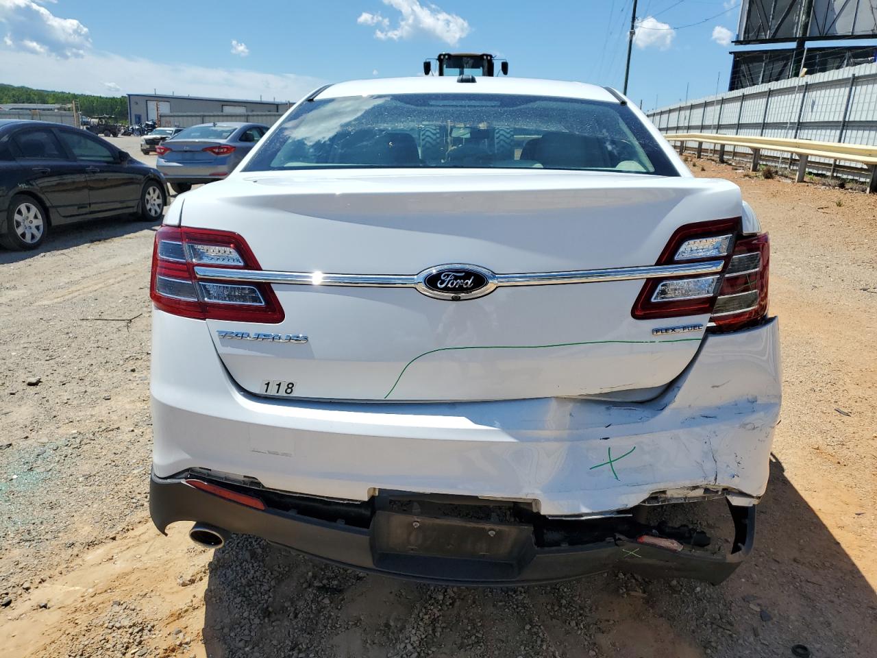 1FAHP2D84JG141131 2018 Ford Taurus Se