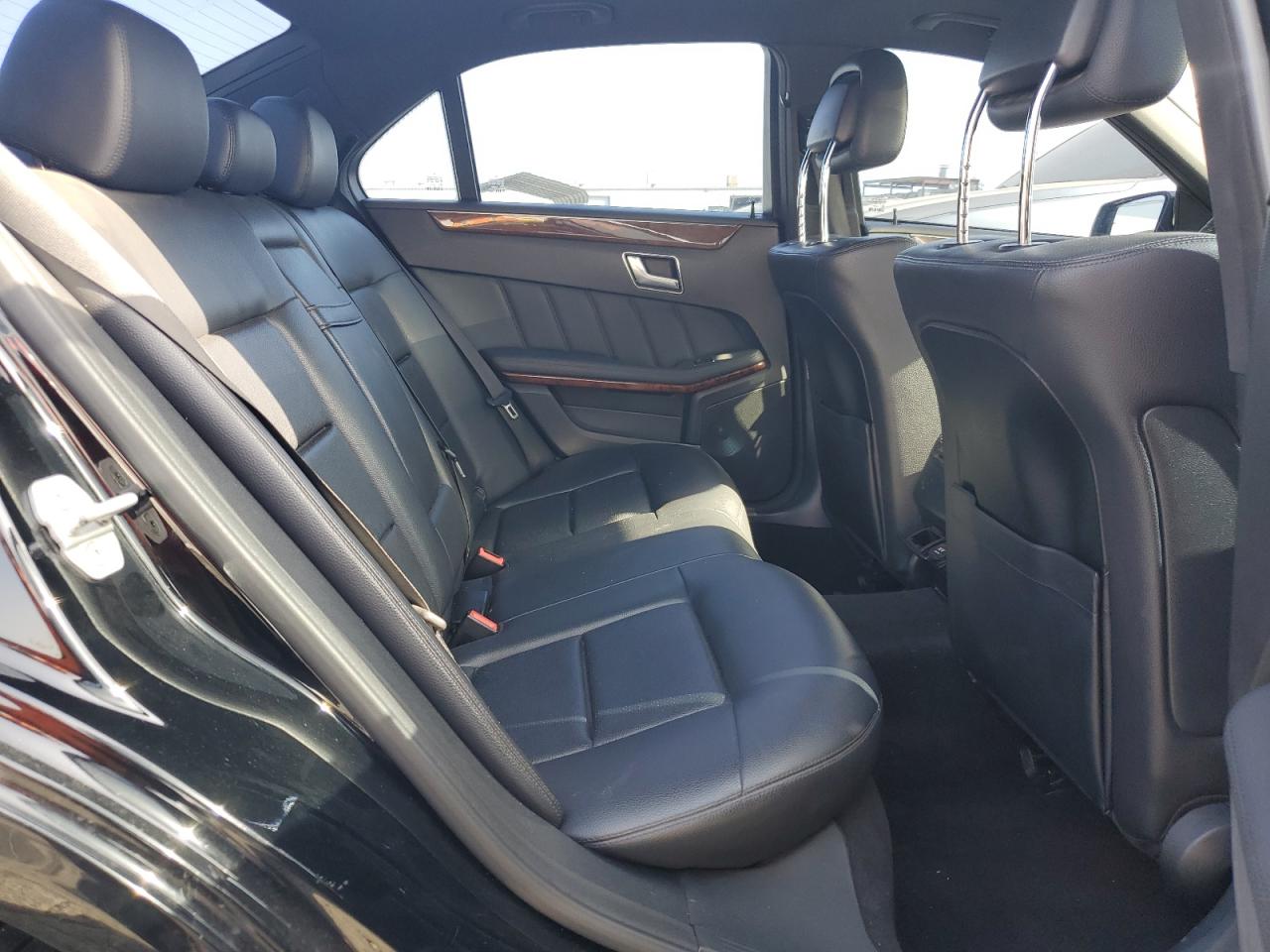 WDDHF5KB1CA615027 2012 Mercedes-Benz E 350