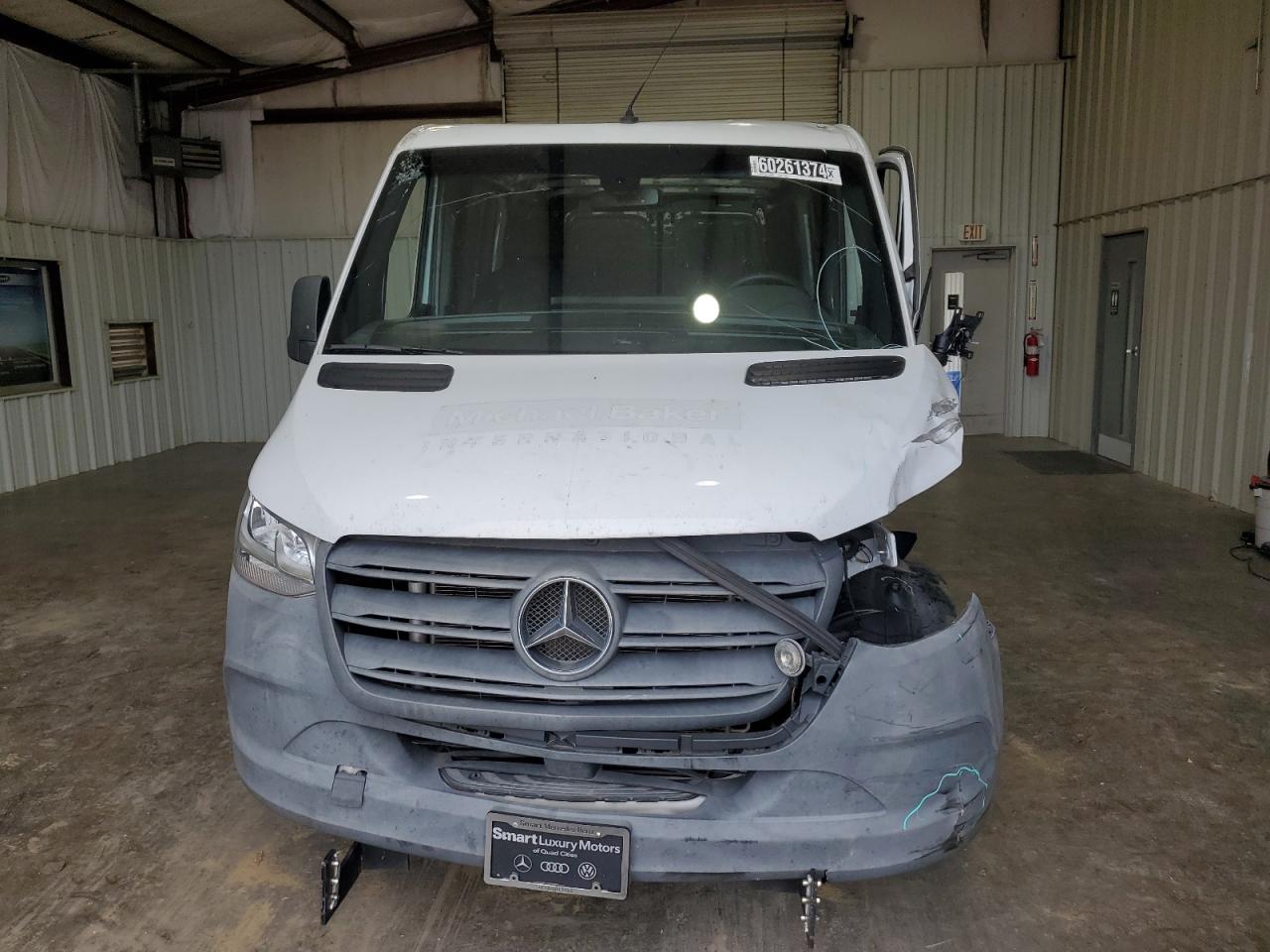 Lot #2952836902 2019 MERCEDES-BENZ SPRINTER 2