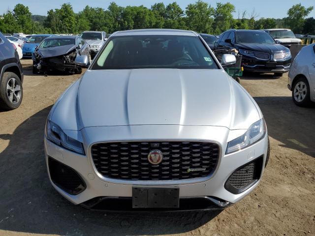 VIN SAJBL4GX7MCY89198 2021 Jaguar XF, R-Dynamic Se no.5