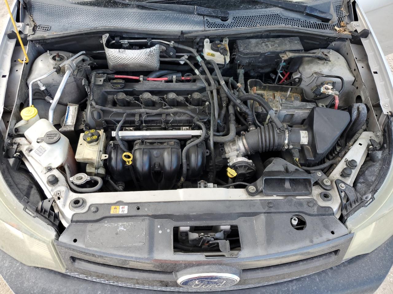 1FAHP3CN3AW183258 2010 Ford Focus Se