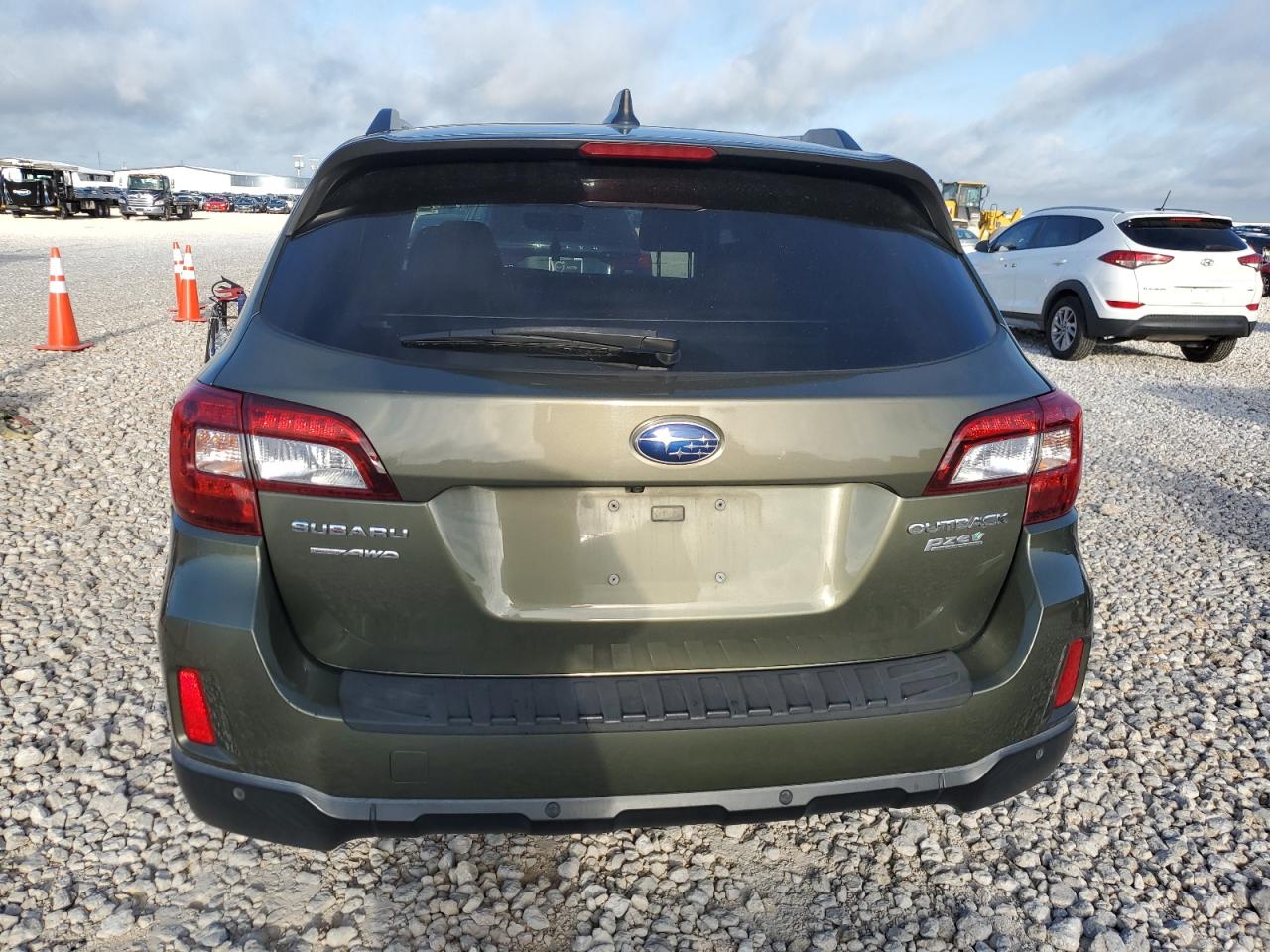 4S4BSATC8H3272753 2017 Subaru Outback Touring