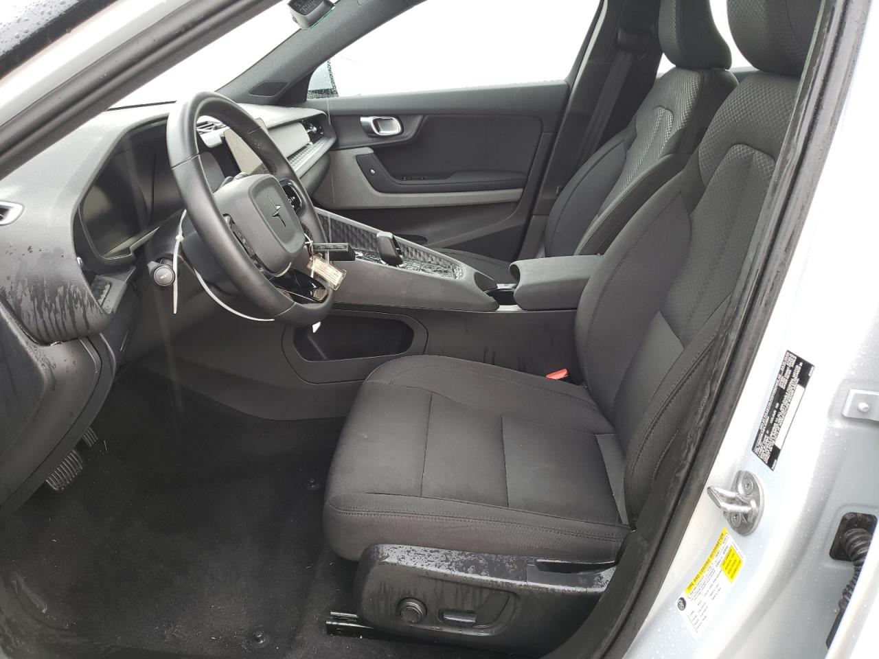 YSMED3KA8PL123883 2023 Polestar 2