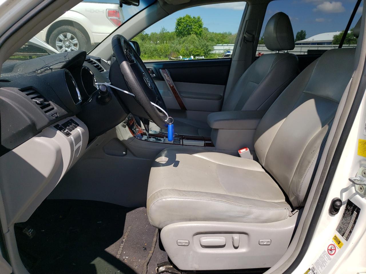 5TDDK3EH2BS068067 2011 Toyota Highlander Limited