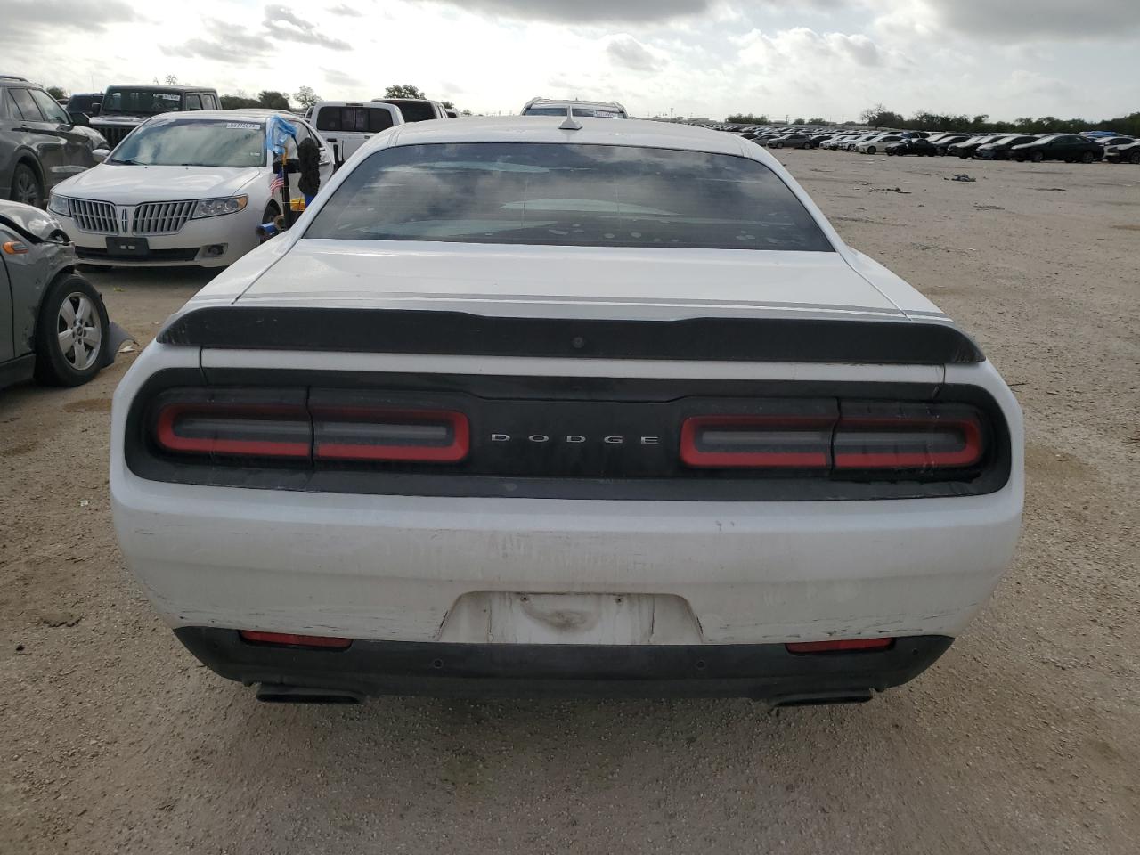 2C3CDZFJ3GH331784 2016 Dodge Challenger R/T Scat Pack