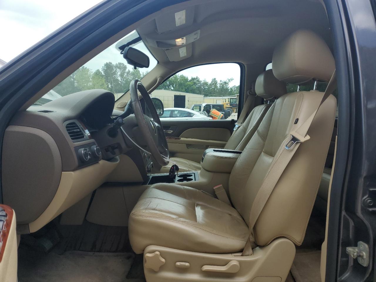 1GNUKBE09AR232827 2010 Chevrolet Tahoe K1500 Lt