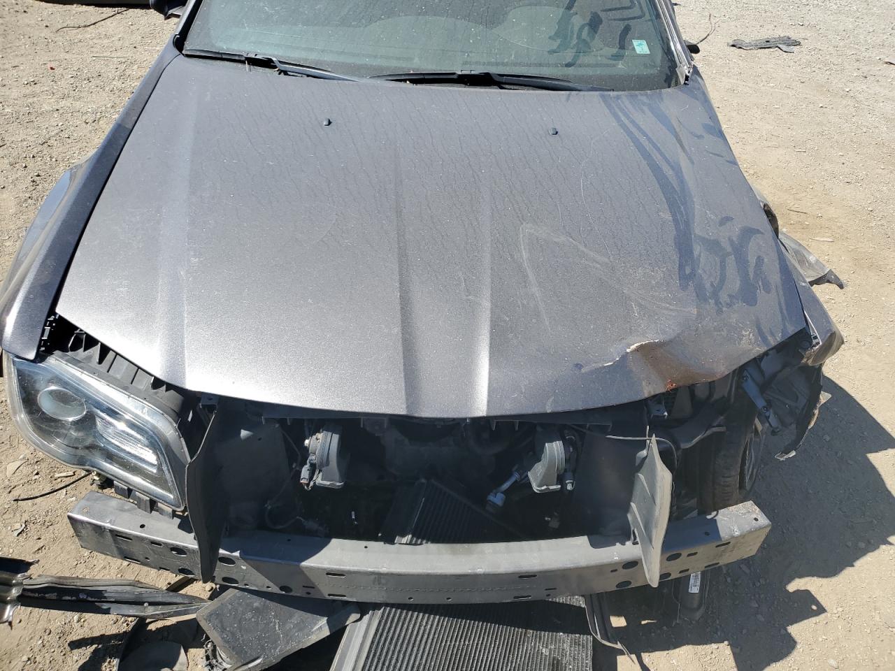 2C3CCABG9KH562910 2019 Chrysler 300 S