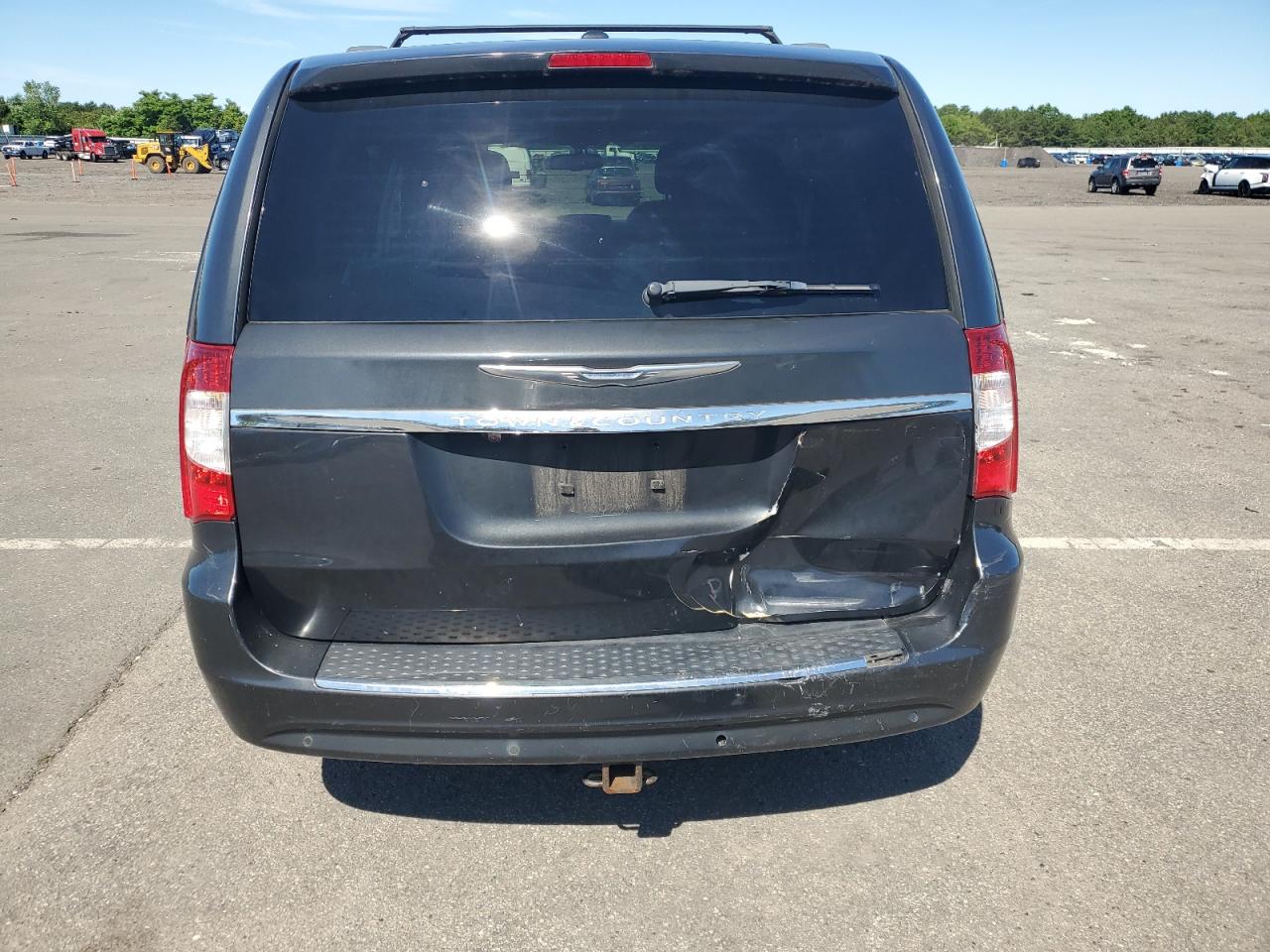 2A4RR8DG6BR759533 2011 Chrysler Town & Country Touring L