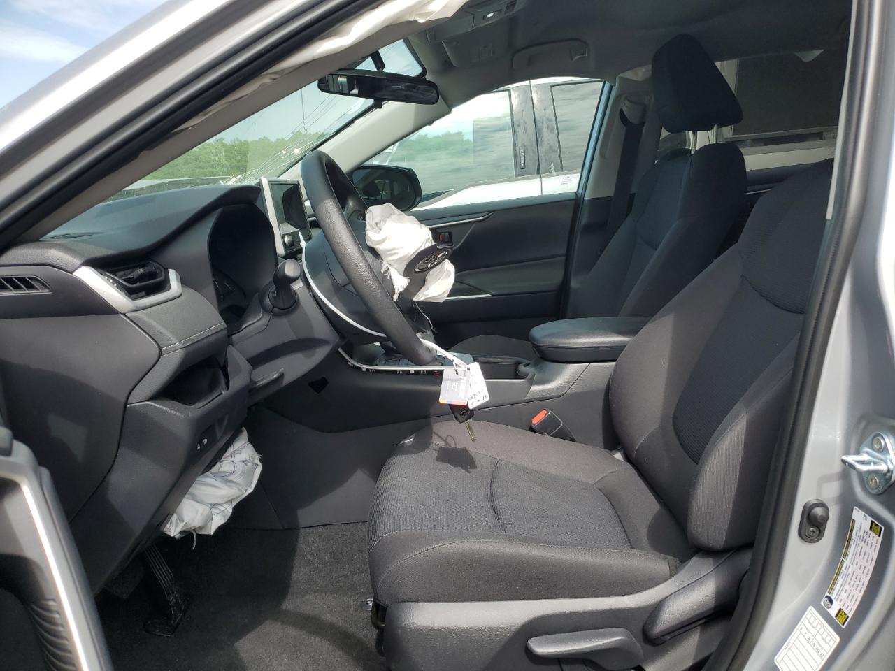 2T3F1RFV9RW430486 2024 Toyota Rav4 Le