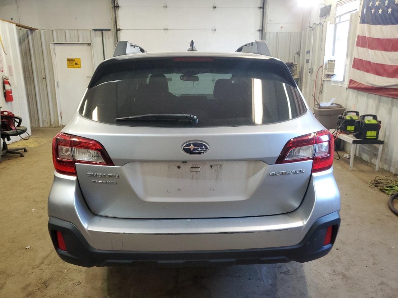 4S4BSAKC5J3242195 2018 Subaru Outback 2.5I Limited
