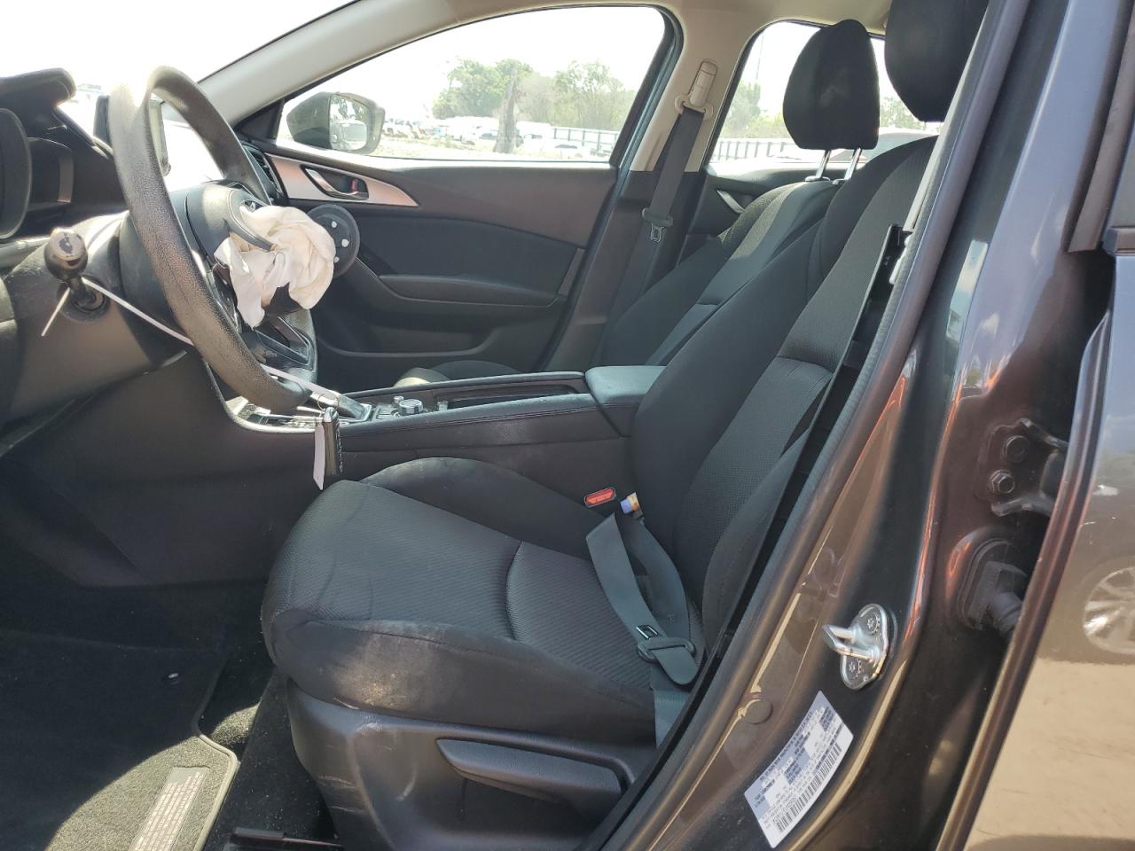 3MZBN1U70JM268887 2018 Mazda 3 Sport