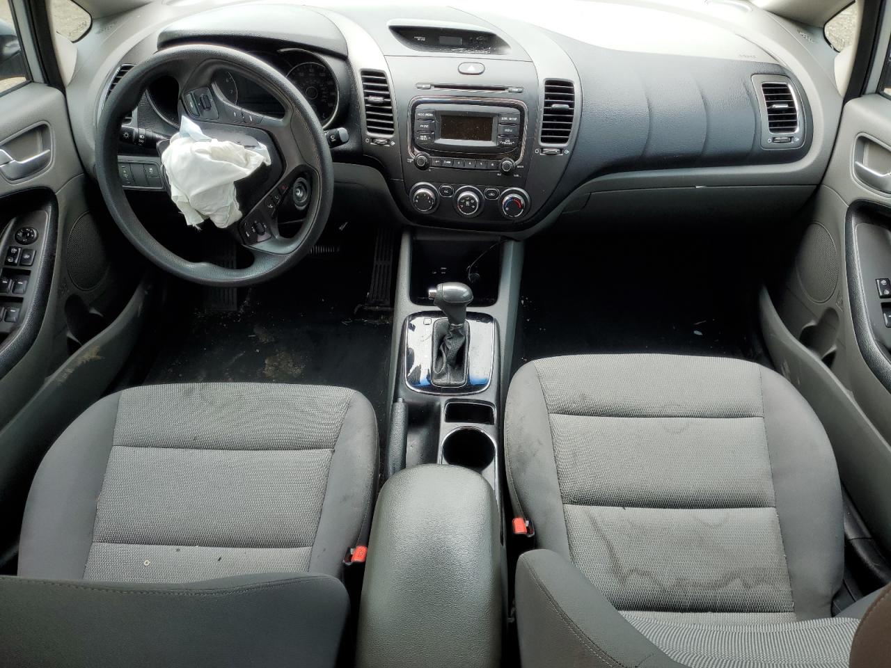 3KPFK4A79HE057937 2017 Kia Forte Lx