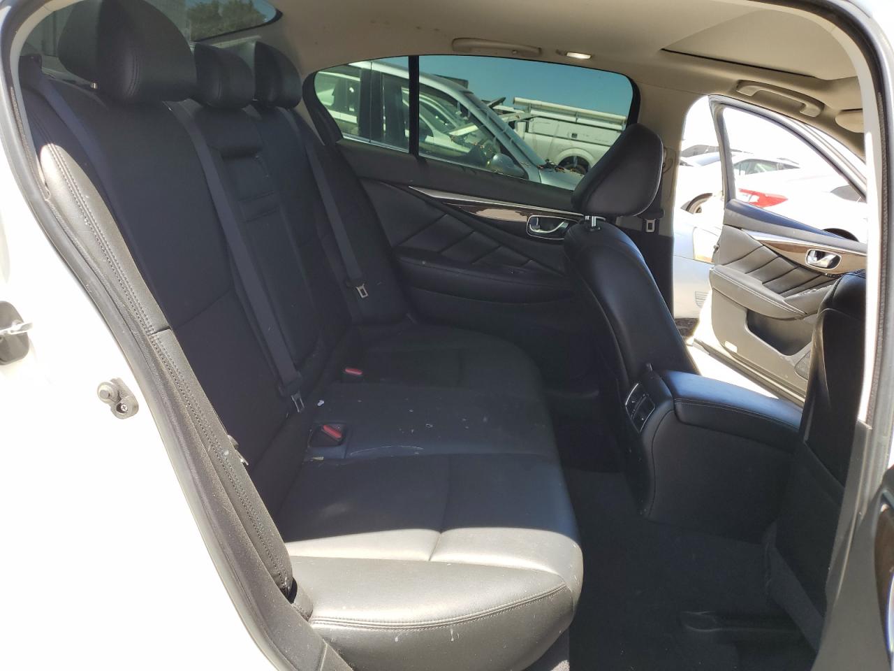 JN1EV7AP5JM356274 2018 Infiniti Q50 Luxe