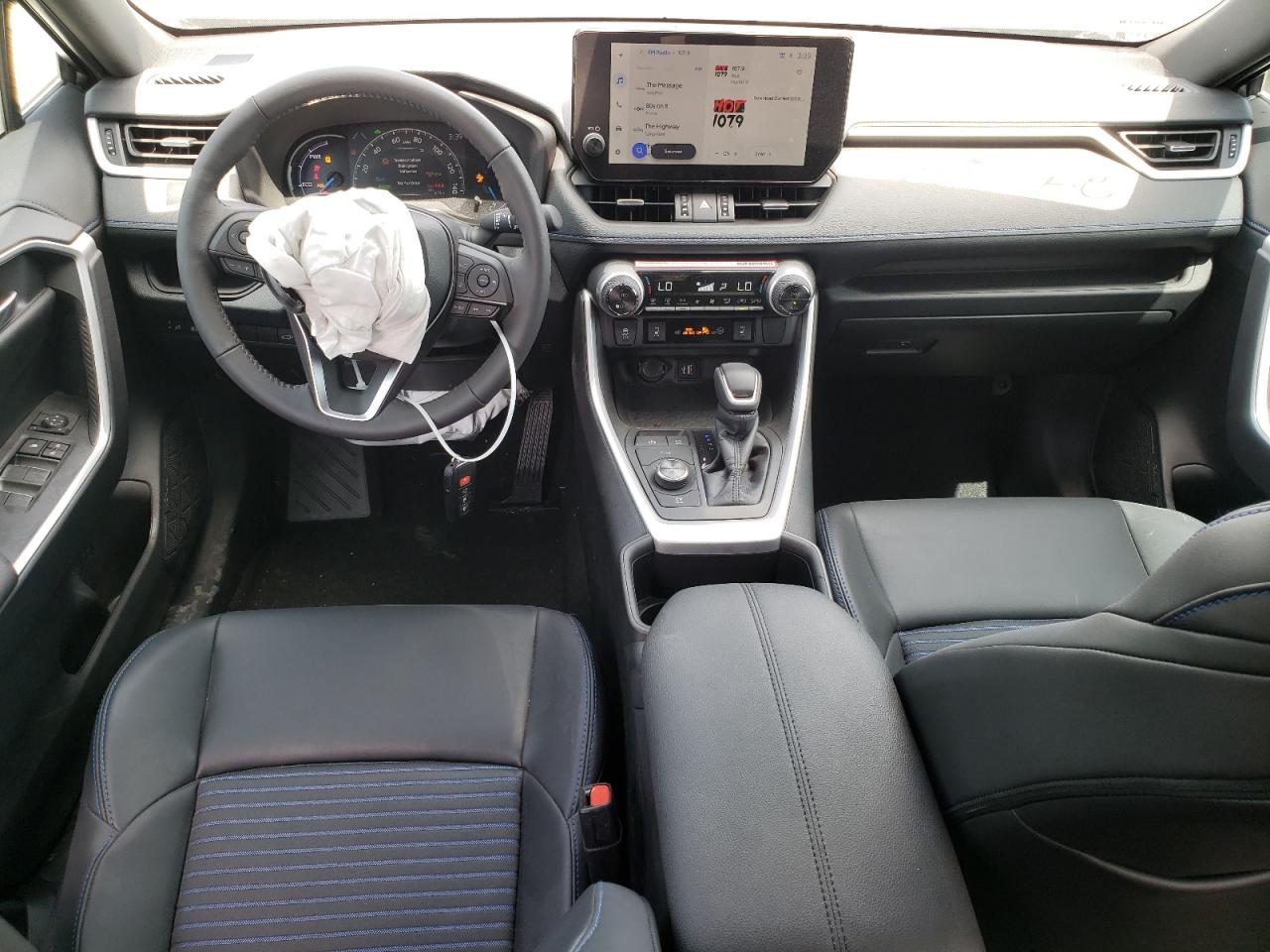 2T3E6RFV3RW061976 2024 Toyota Rav4 Xse