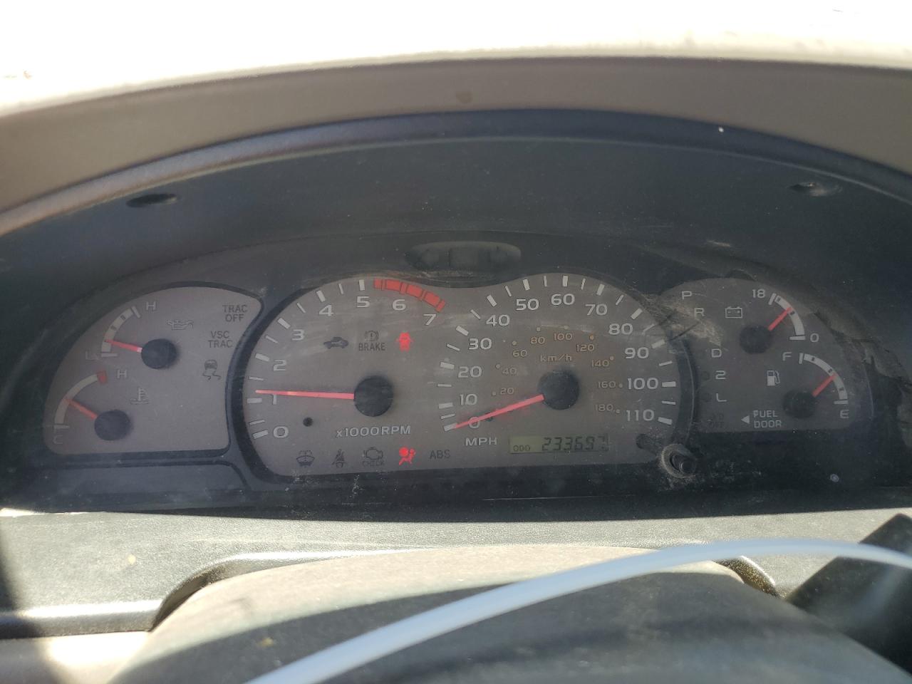 5TDZT34A31S022737 2001 Toyota Sequoia Sr5